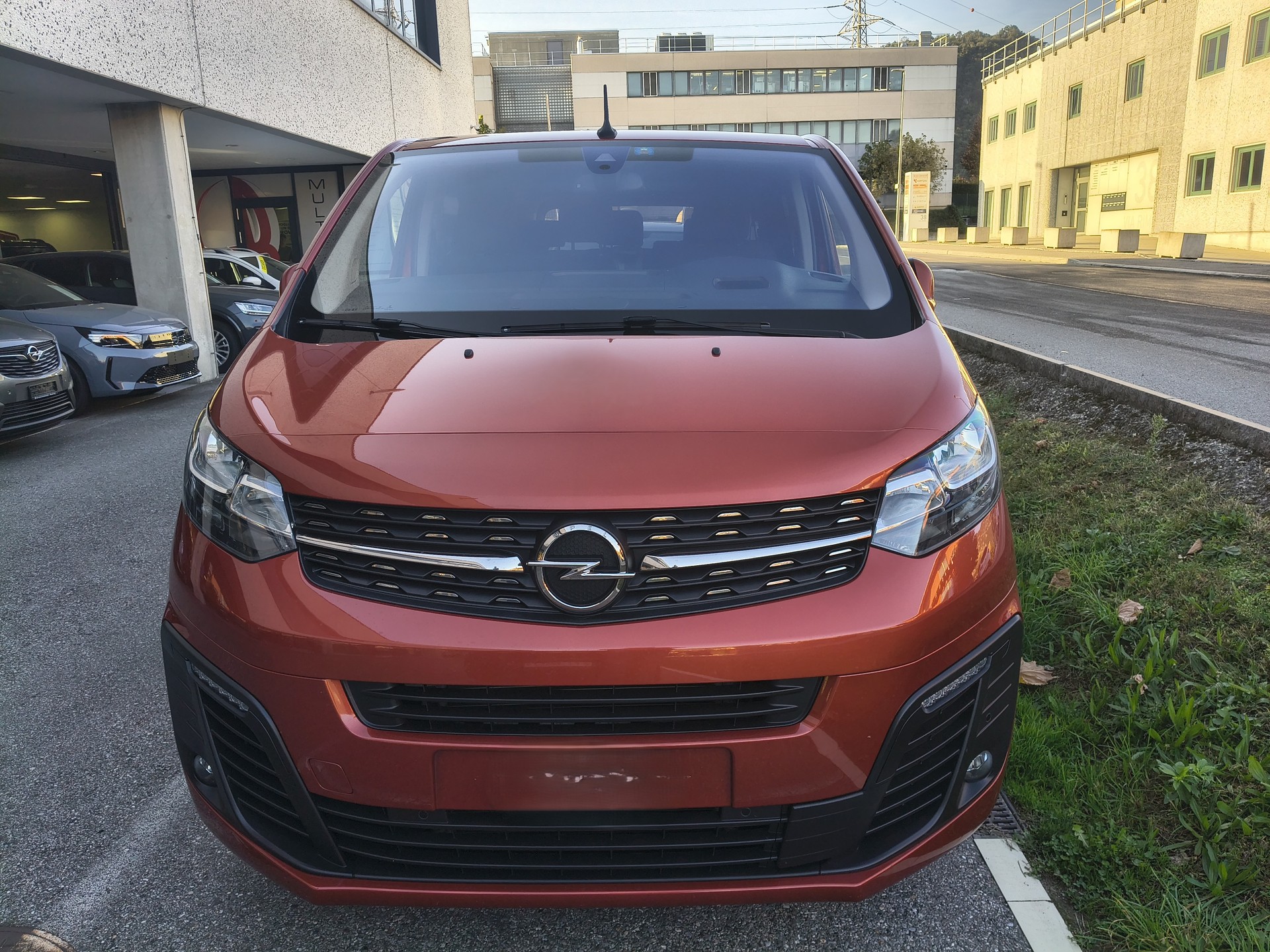 OPEL Zafira Life 1.5 CDTI Business Edition L-image-0