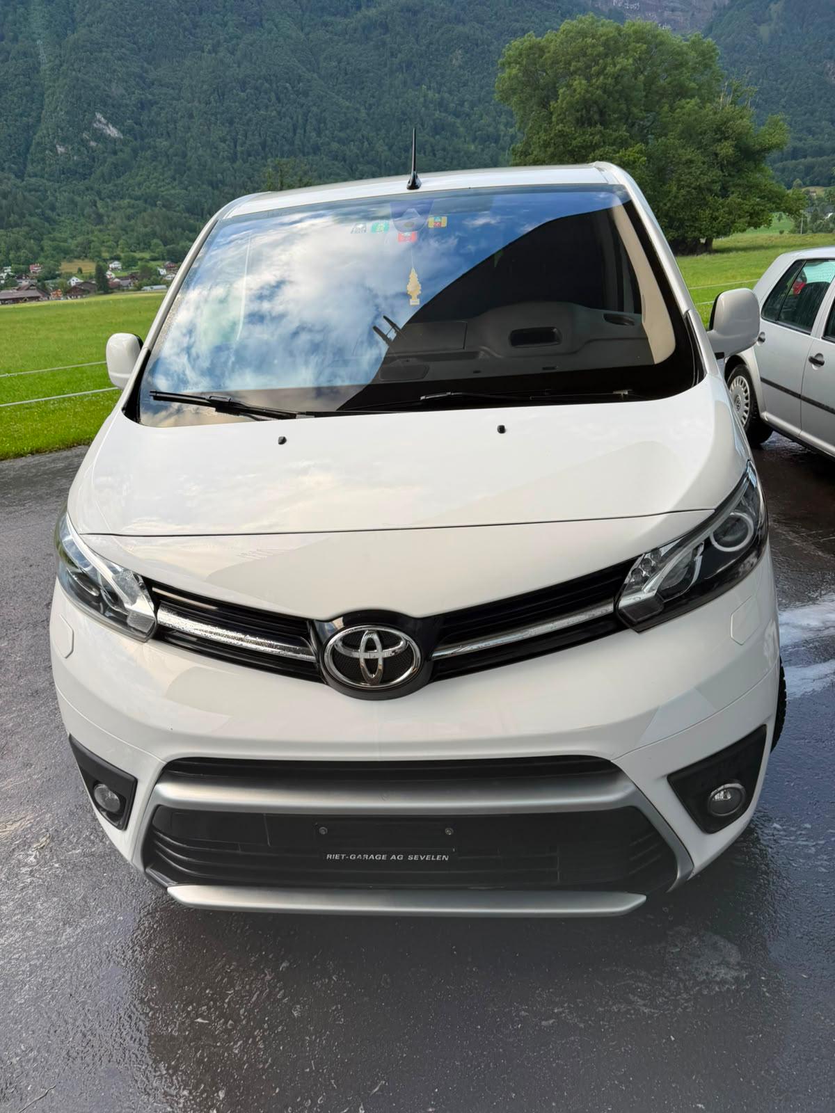 TOYOTA Proace Verso 2.0 D-4D Family L1 Automatic-image-5