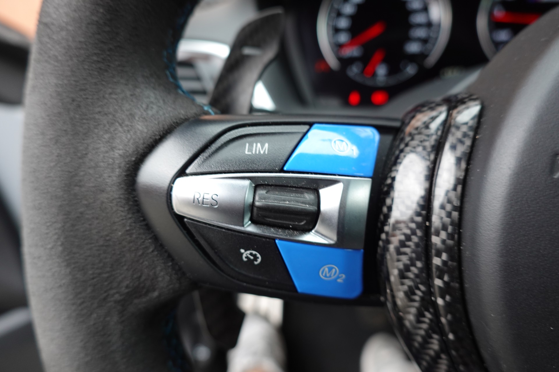 BMW M2 Competition "CH Auto * Intérieur Carbon * Sièges Electriques Mémoire * Volant Alcantara * Harman Kardon * Remus *"-image-14