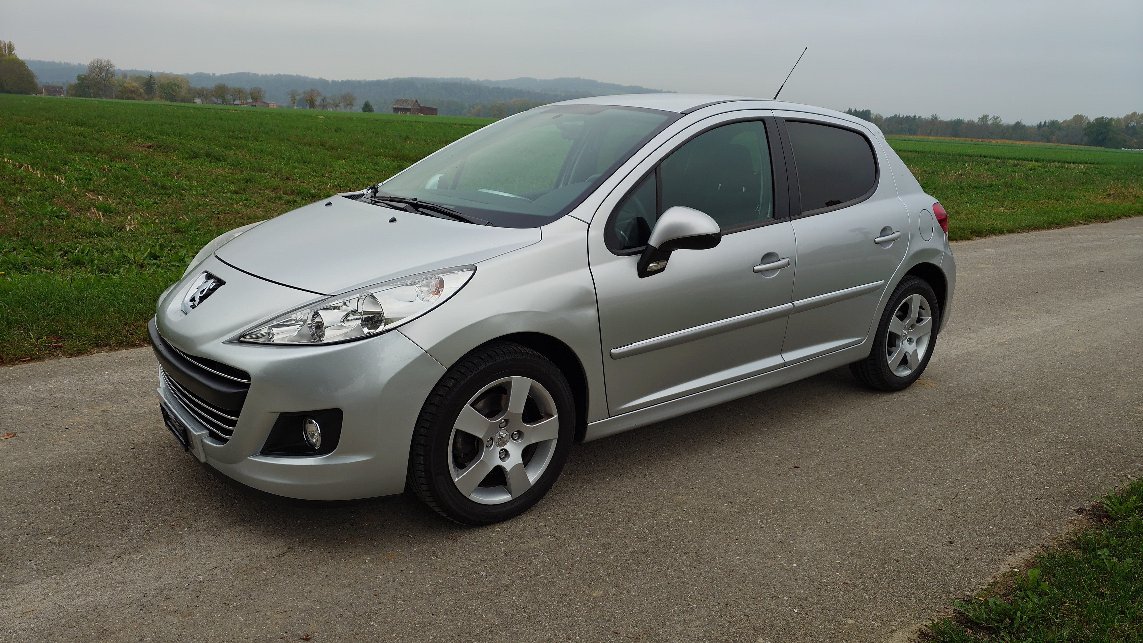 Car photo