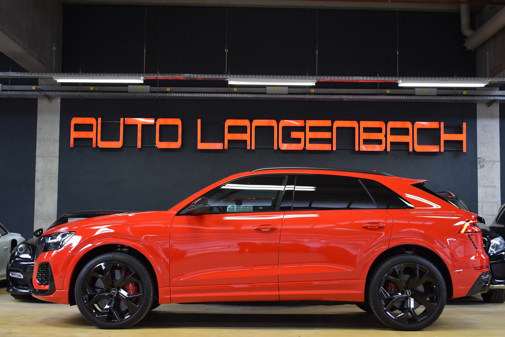 AUDI RSQ8  quattro tiptronic-image-6