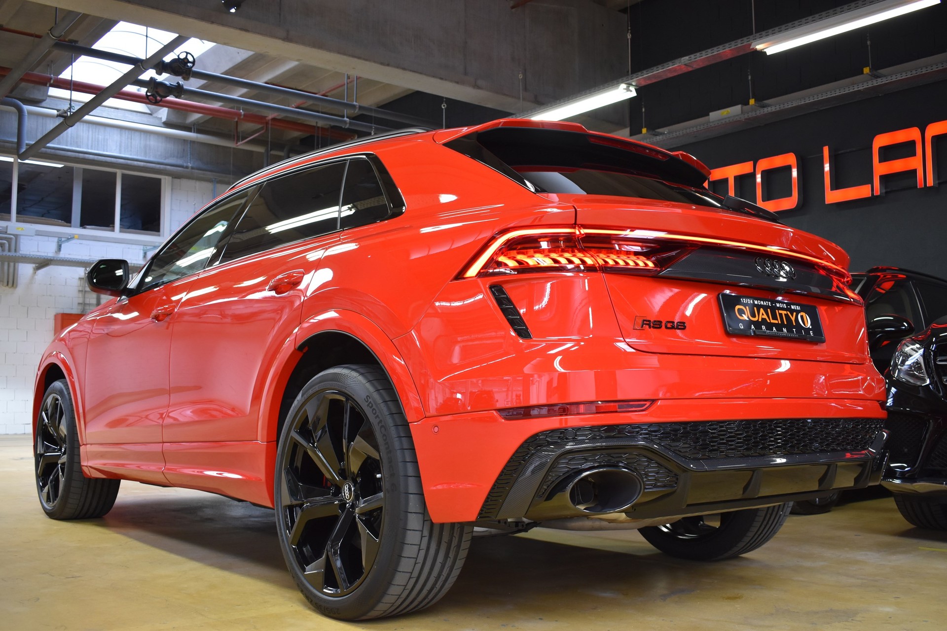AUDI RSQ8  quattro tiptronic-image-8
