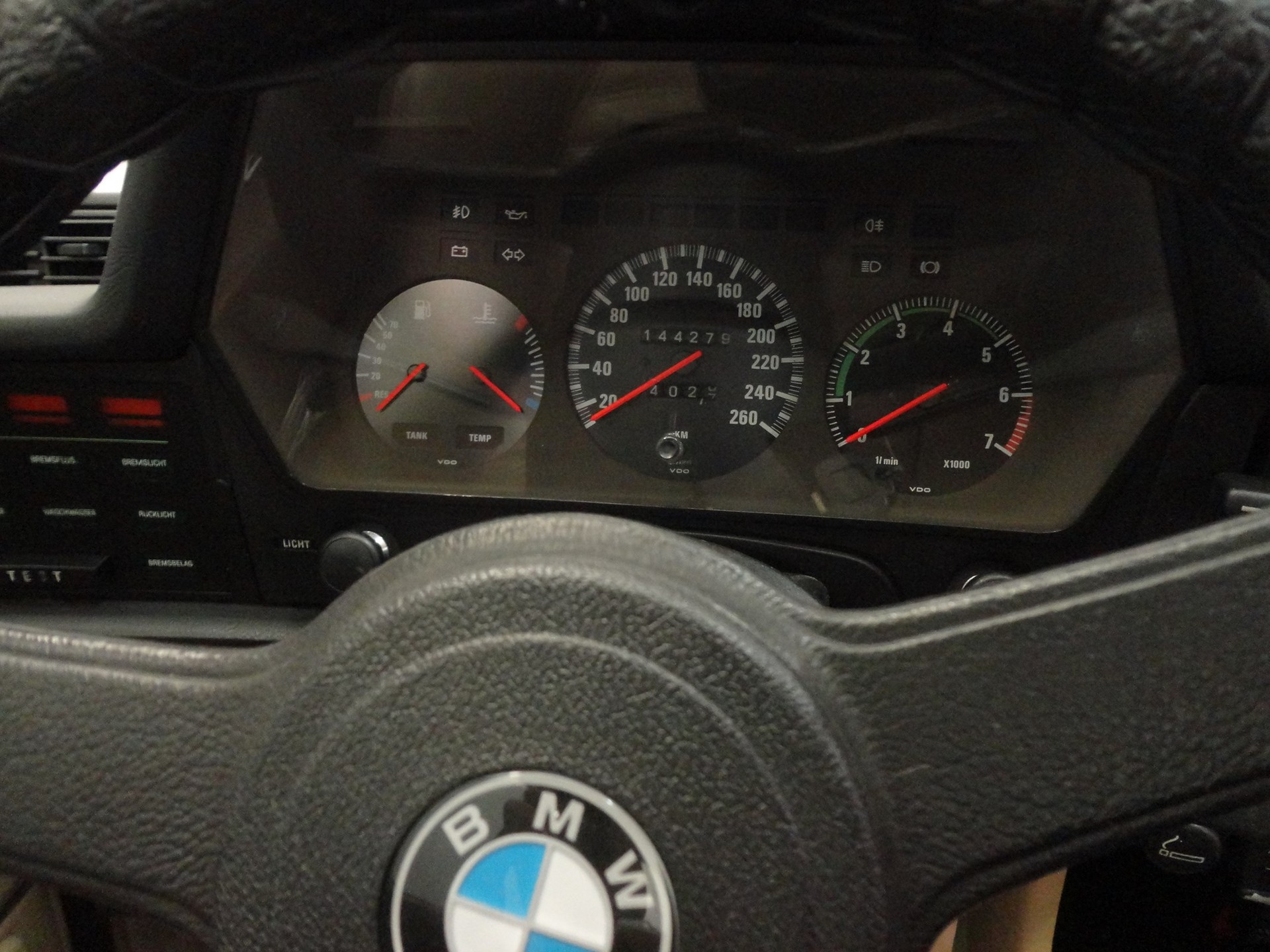 BMW 635 CSI-image-12