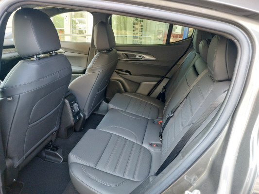 ALFA ROMEO Tonale PHEV Q4 Ti P. Prem-image-3