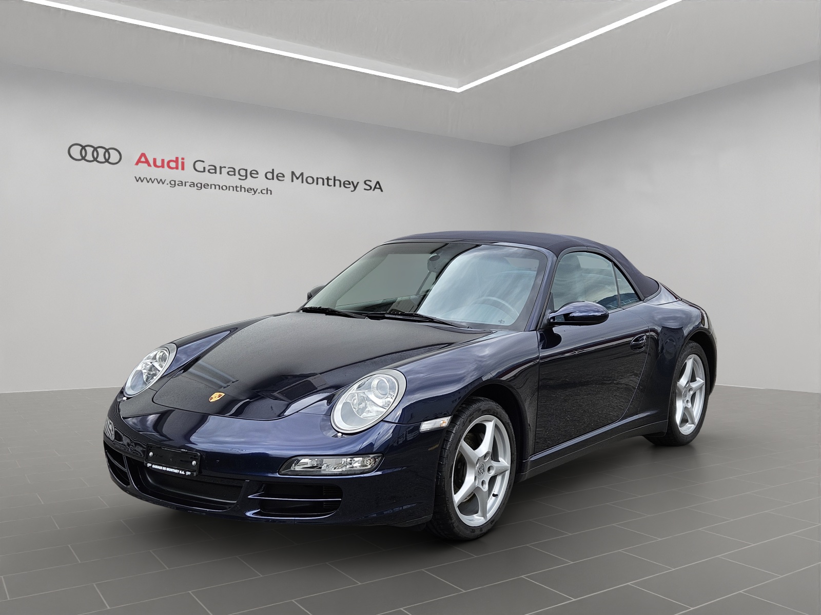 PORSCHE 911 Cabrio Carrera 4