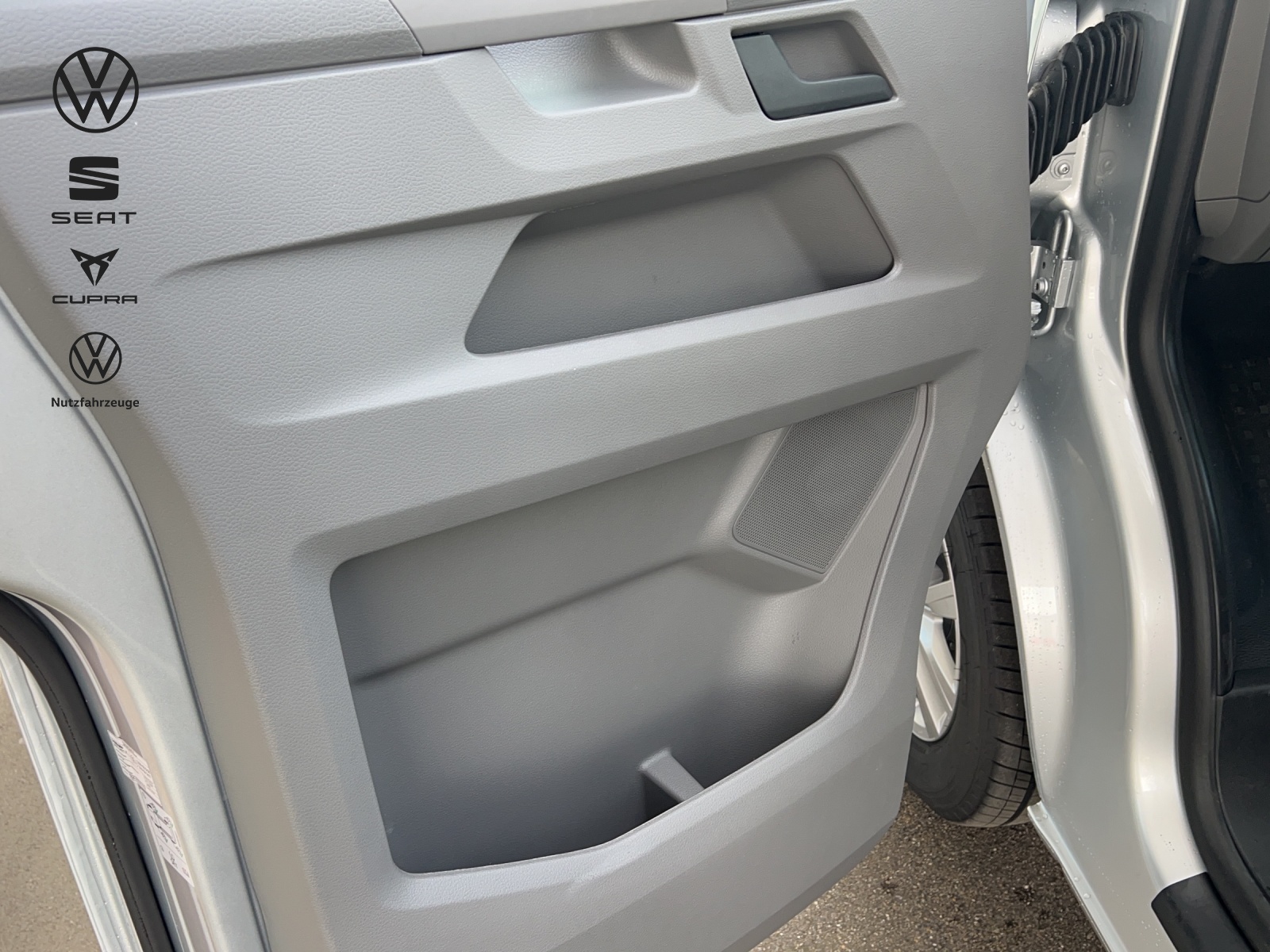 VW T6.1 2.0 TDI DSG-image-7