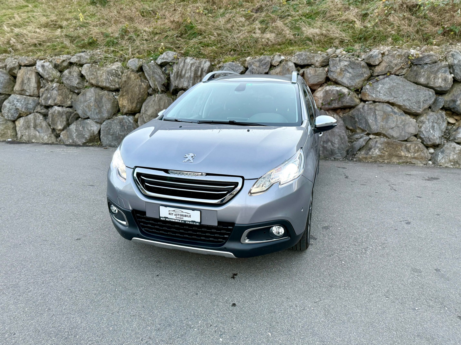 PEUGEOT 2008 1.6 e-HDi Allure EGS6-image-0
