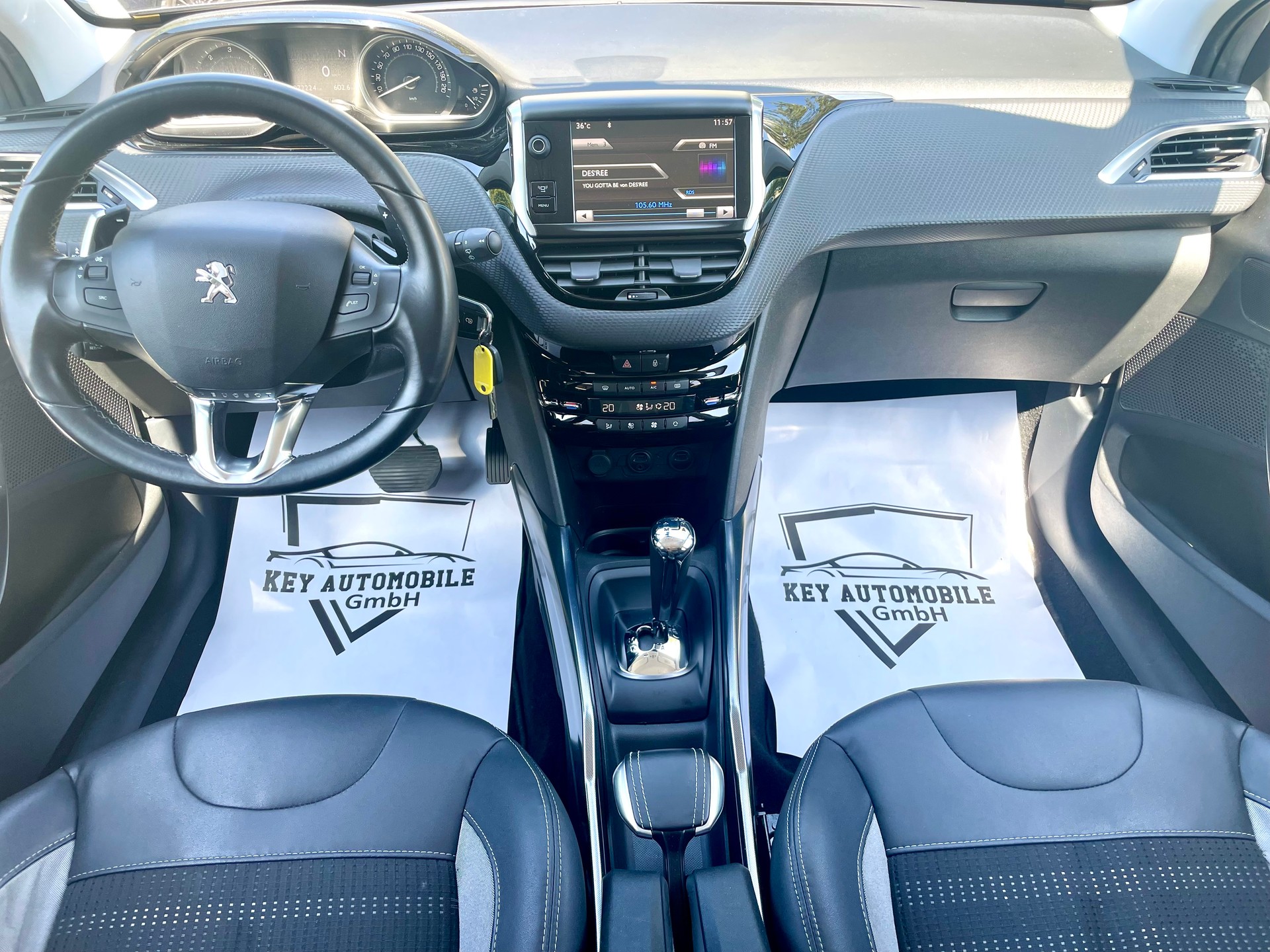 PEUGEOT 2008 1.6 e-HDi Allure EGS6-image-7
