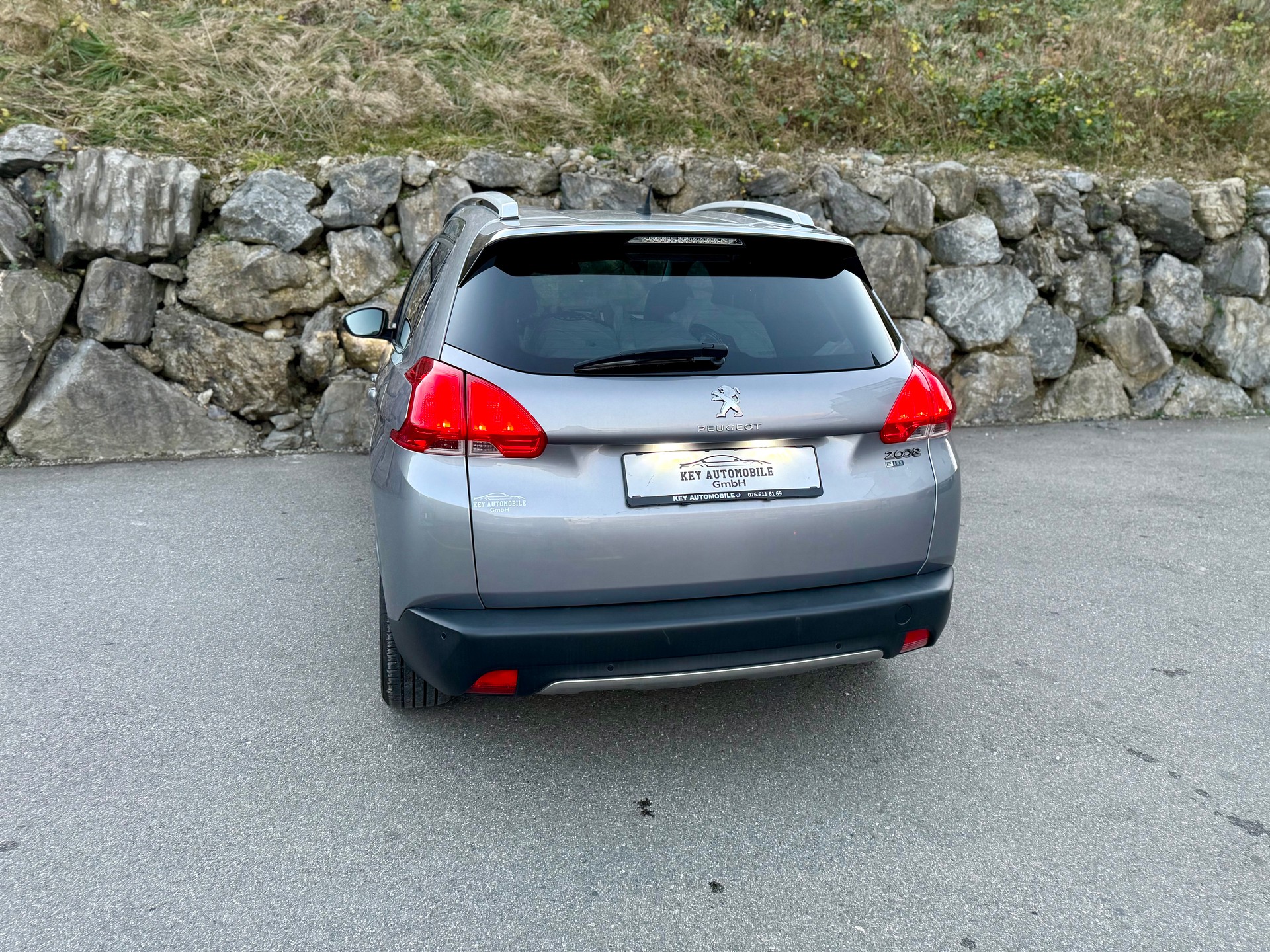 PEUGEOT 2008 1.6 e-HDi Allure EGS6-image-2