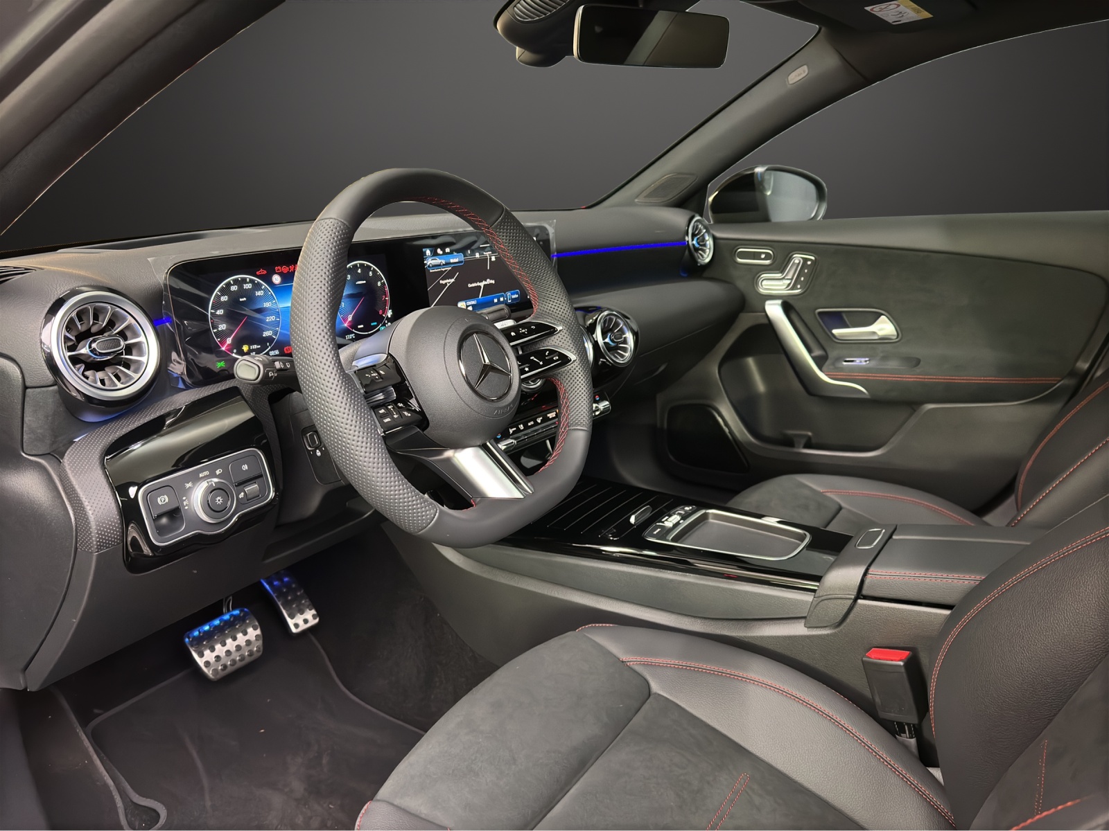 MERCEDES-BENZ A 220 4Matic 8G-DCT-image-6