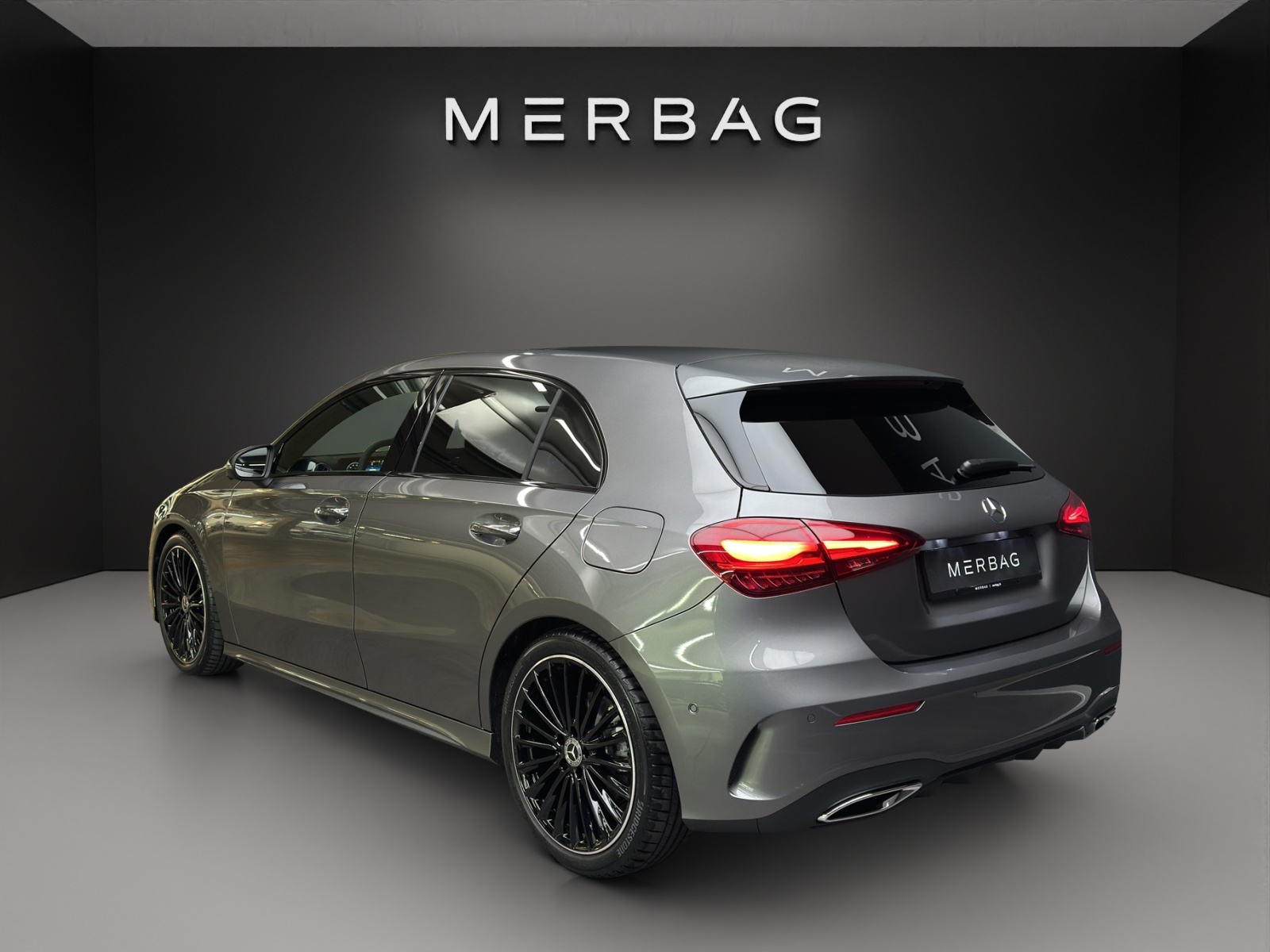 MERCEDES-BENZ A 220 4Matic 8G-DCT-image-3