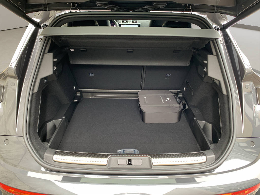 DS AUTOMOBILES DS7 E-Tense 300 4x4 Ligne Noire-image-11