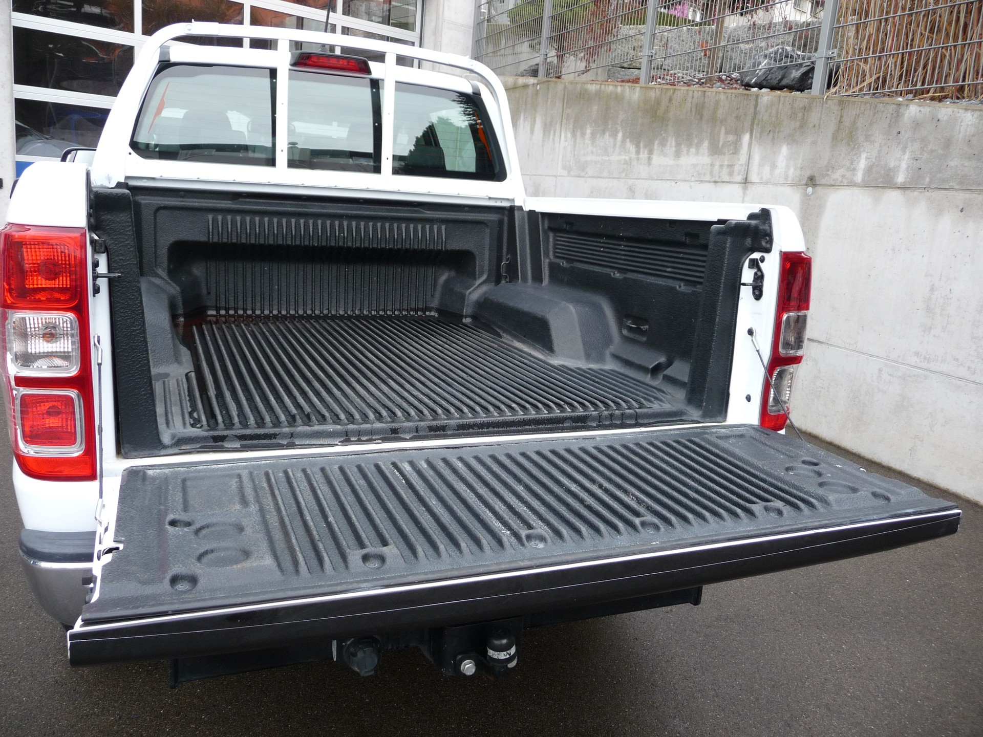 FORD Ranger XLT 2.0 Eco Blue 4x4-image-2