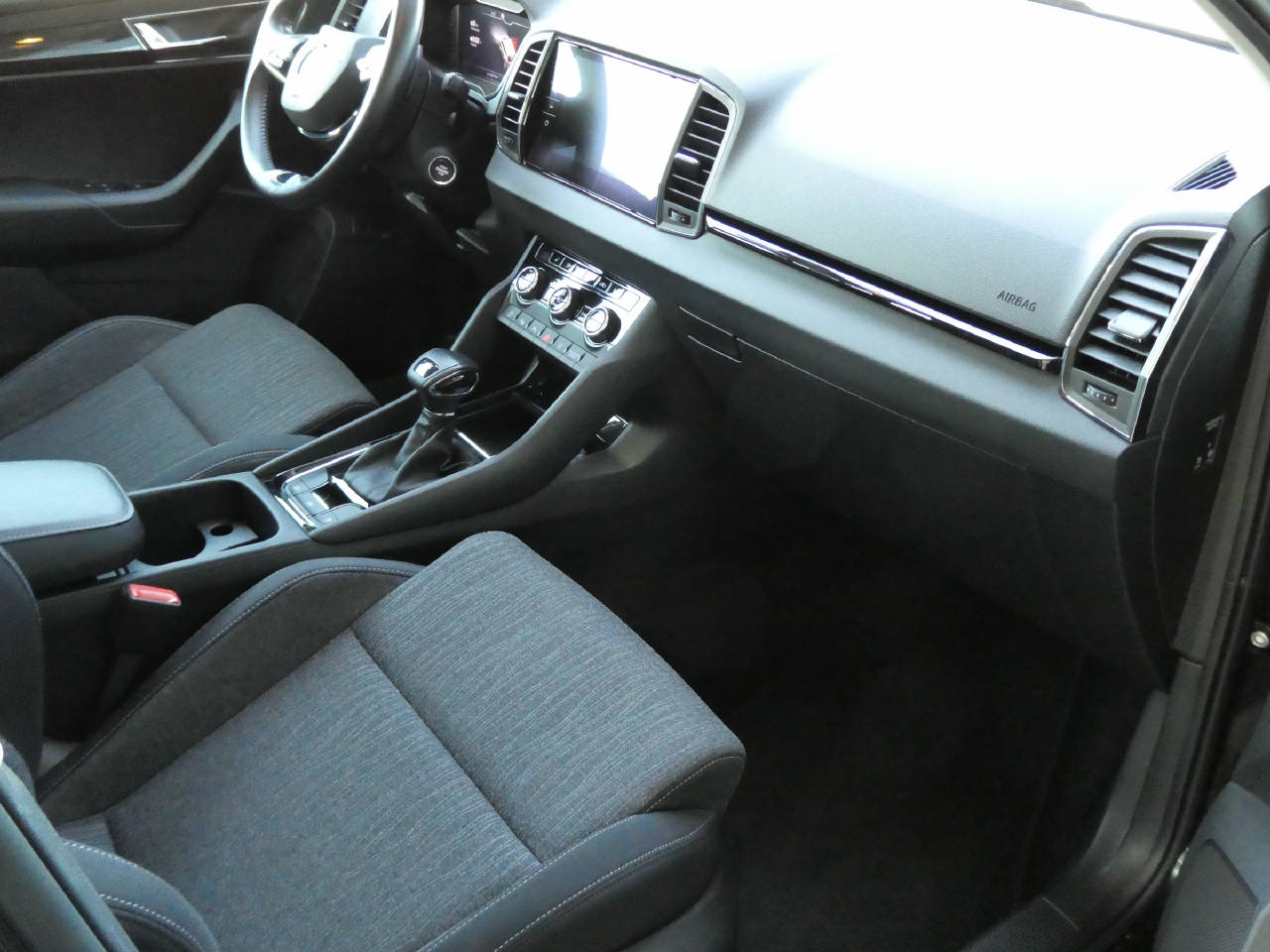 SKODA Karoq 2.0 TDI Style 4x4 DSG-image-8