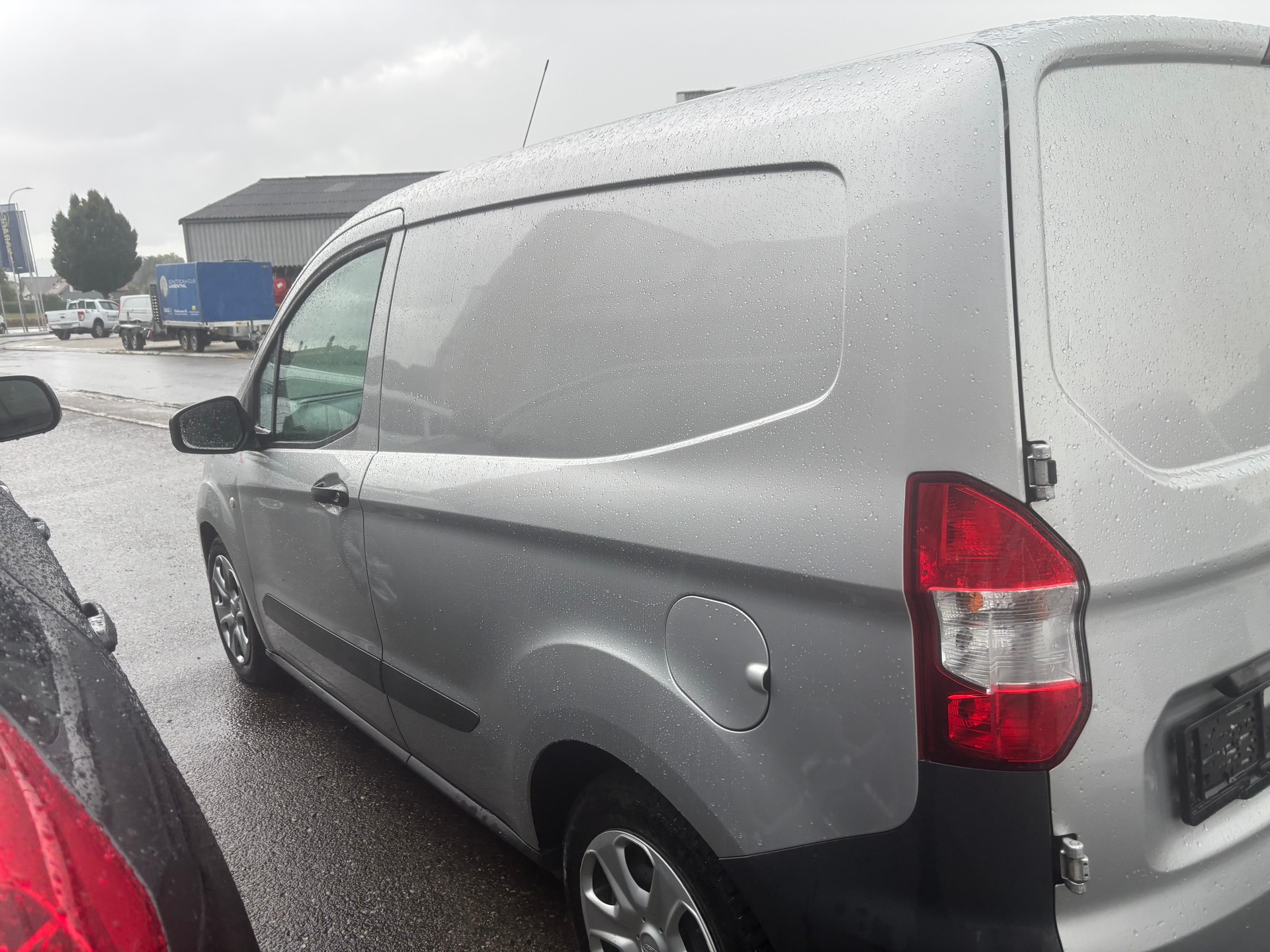 FORD Transit Courier Van 1.5 TDCi Basis-image-5