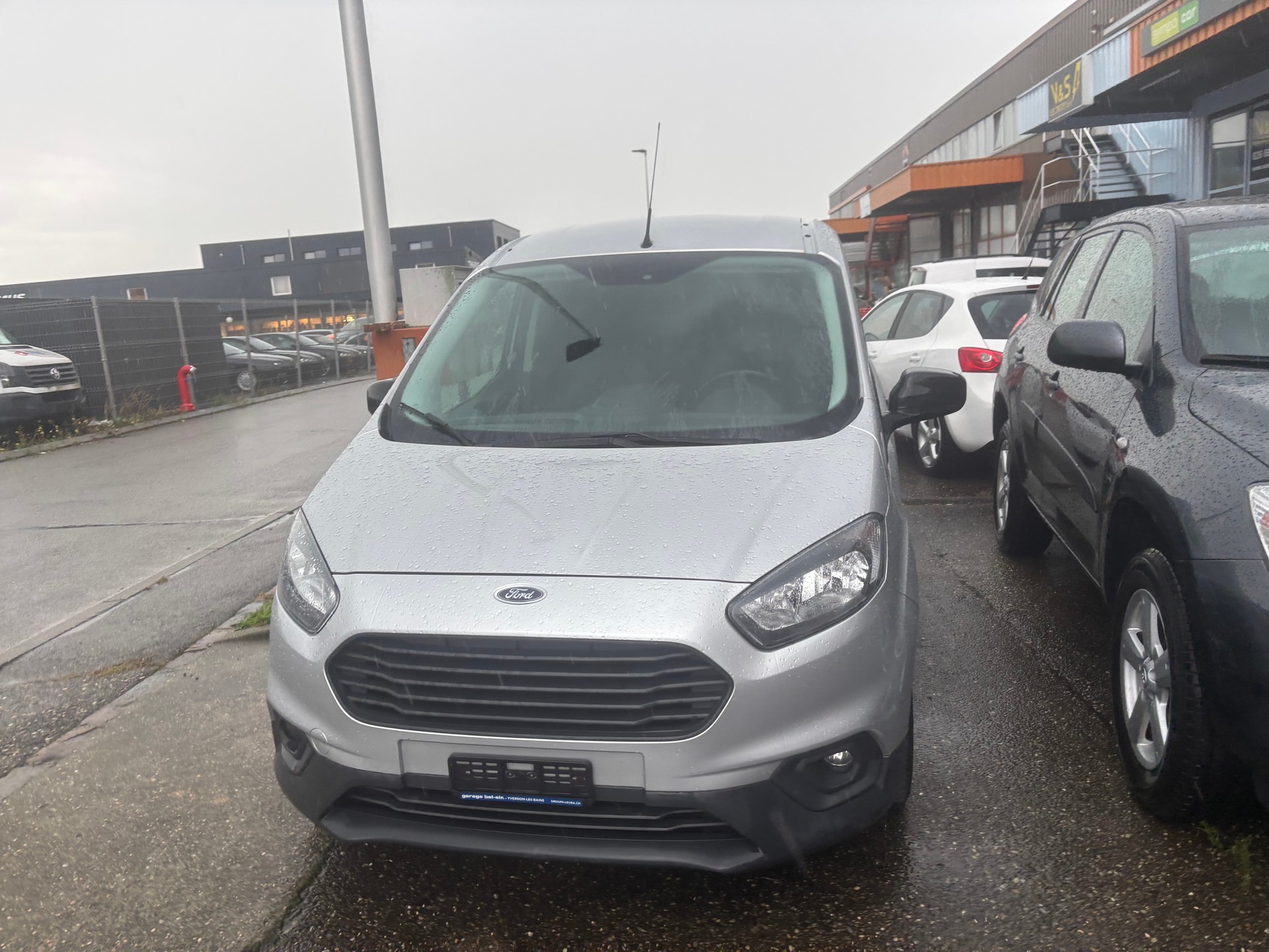 FORD Transit Courier Van 1.5 TDCi Basis-image-0