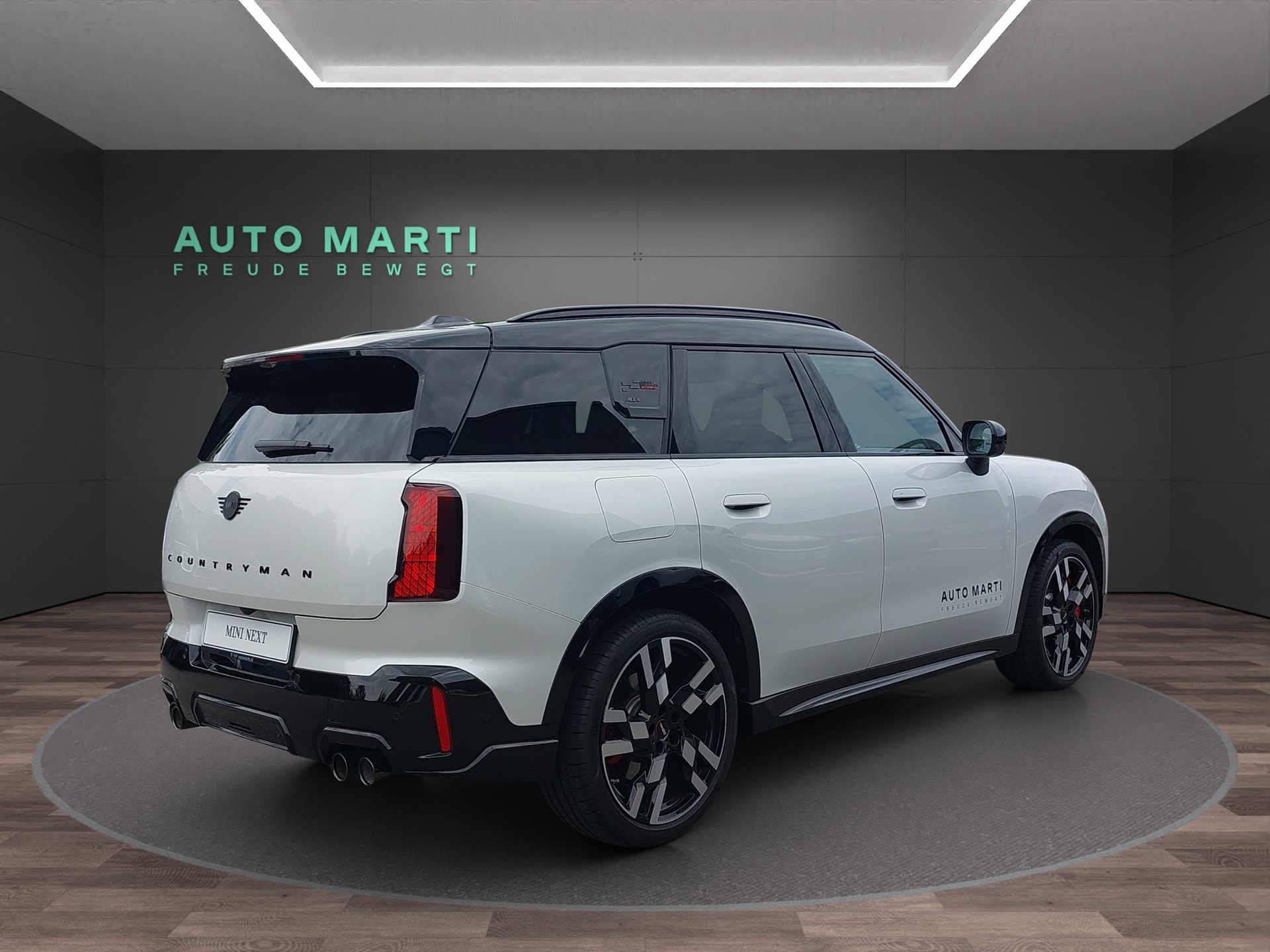 MINI Countryman U25 2.0i John Cooper Works ALL4-image-3