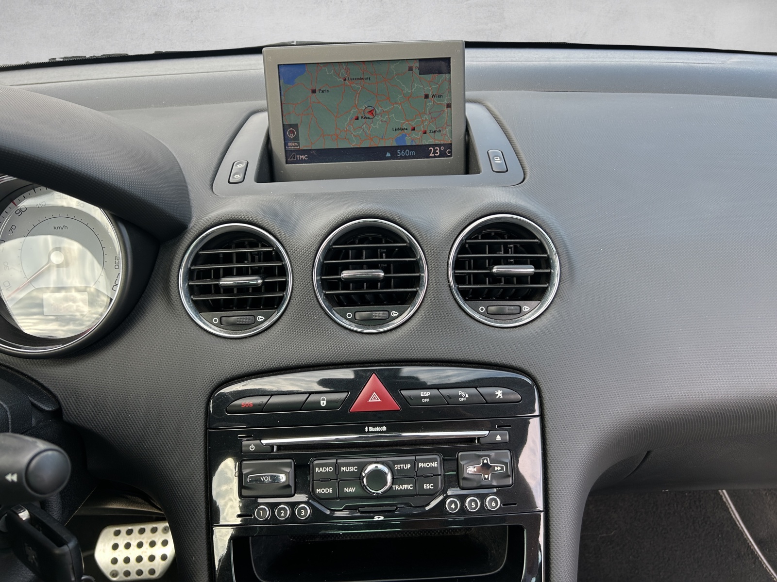 PEUGEOT 308 CC 1.6 16V Turbo Sport Pack Automatic-image-11