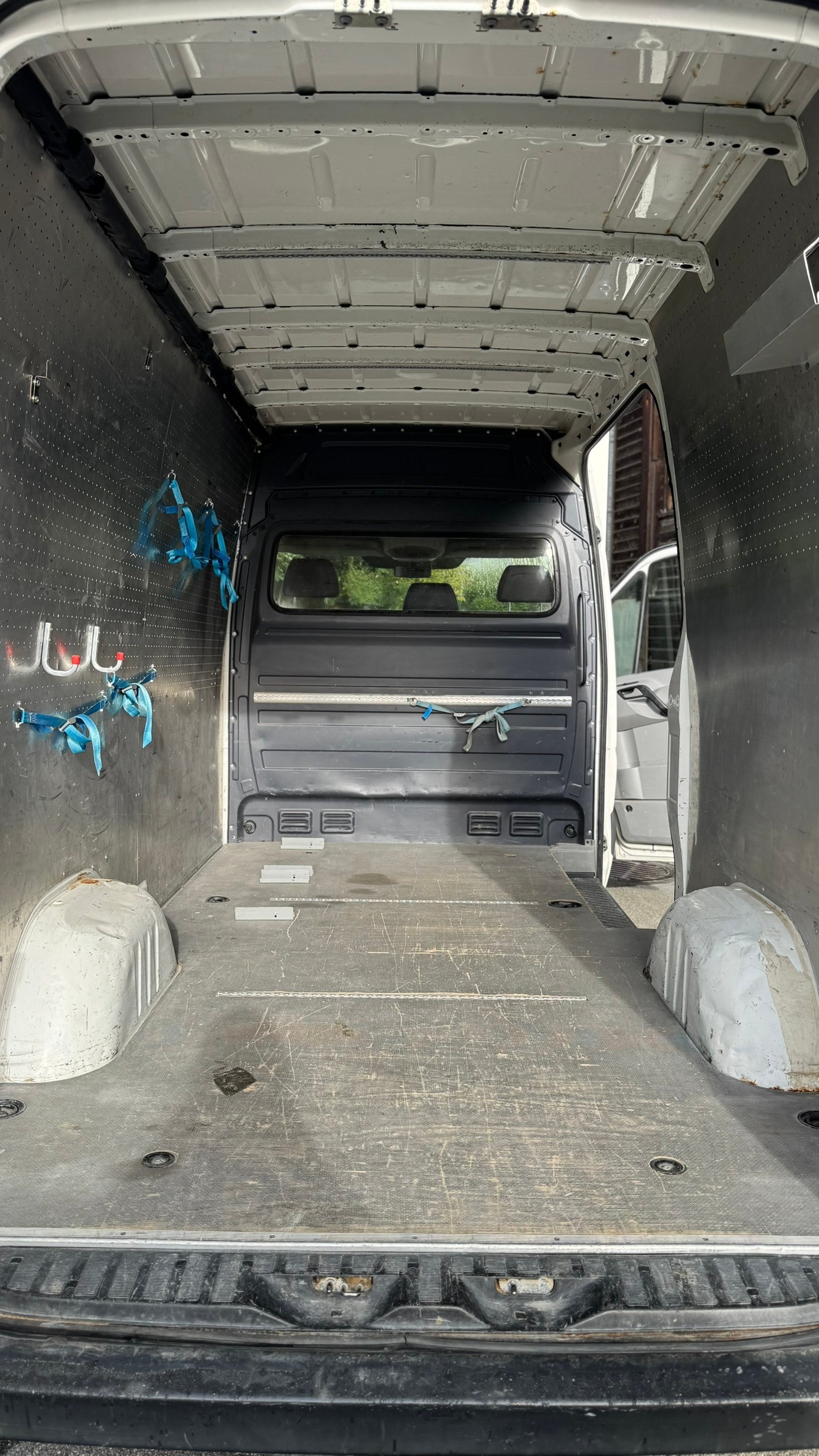 VW Crafter 35 2.0 TDI CR-image-3