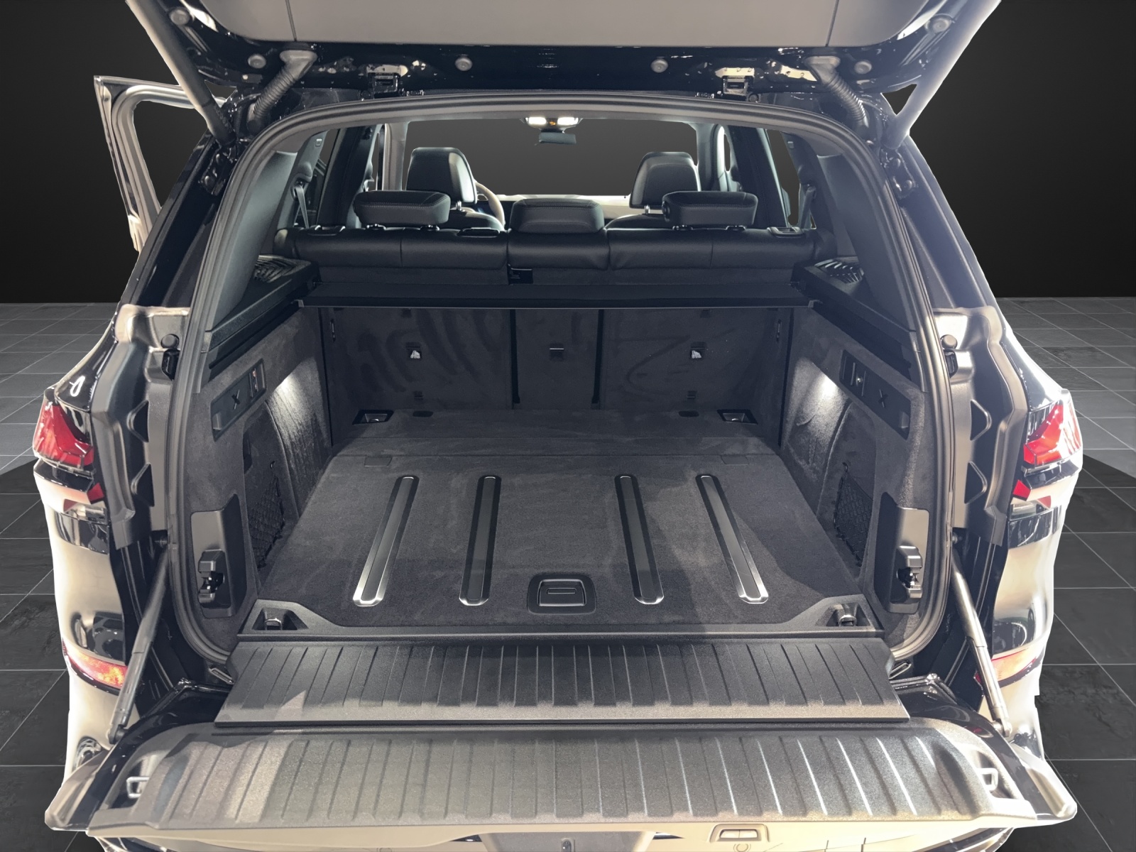 BMW X5 xDrive 48V 40d M Sport Pro Steptronic-image-12