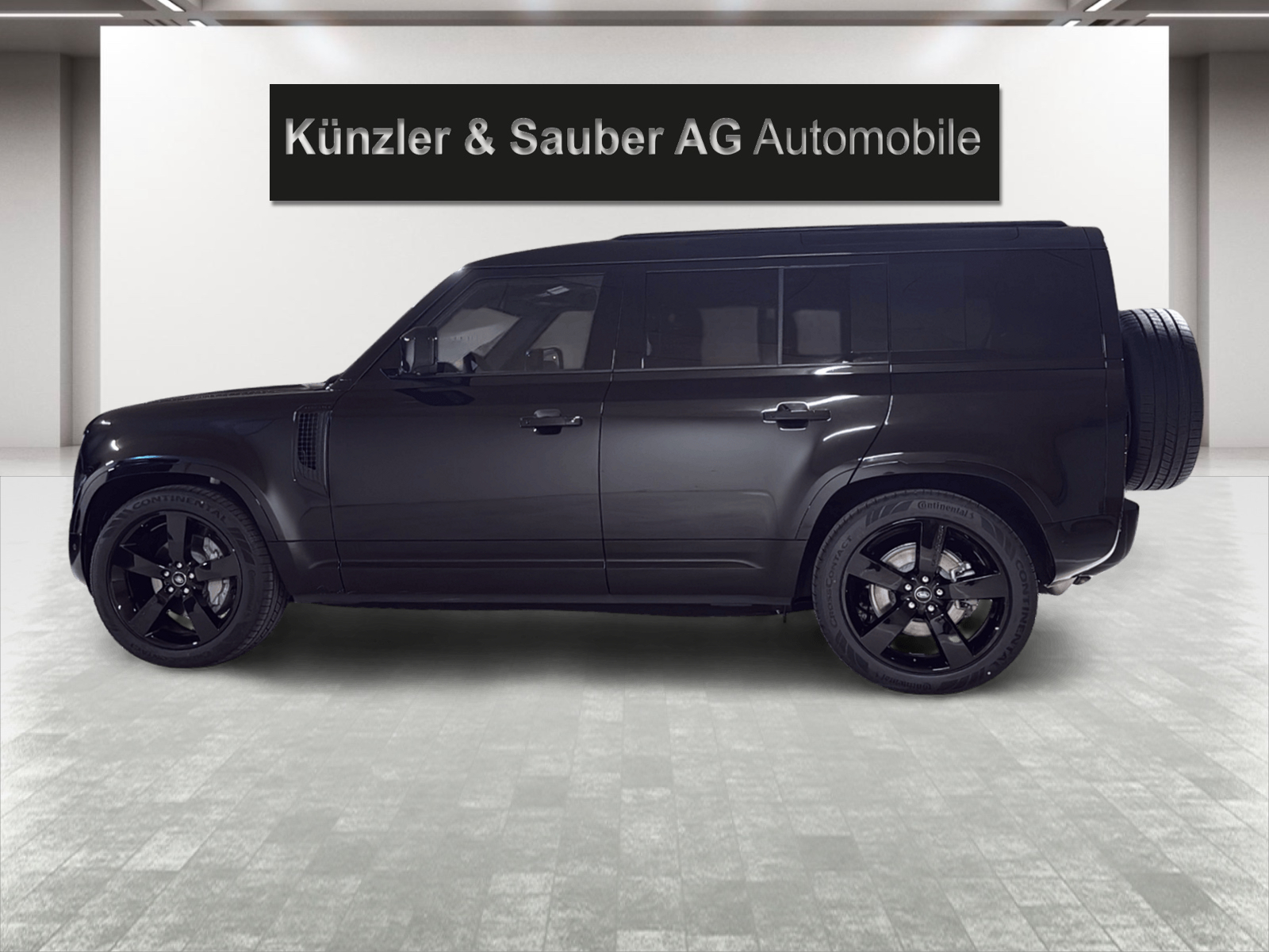 LAND ROVER Defender 110 3.0 D I6 300 X-Dynamic HSE AWD AT8-image-2
