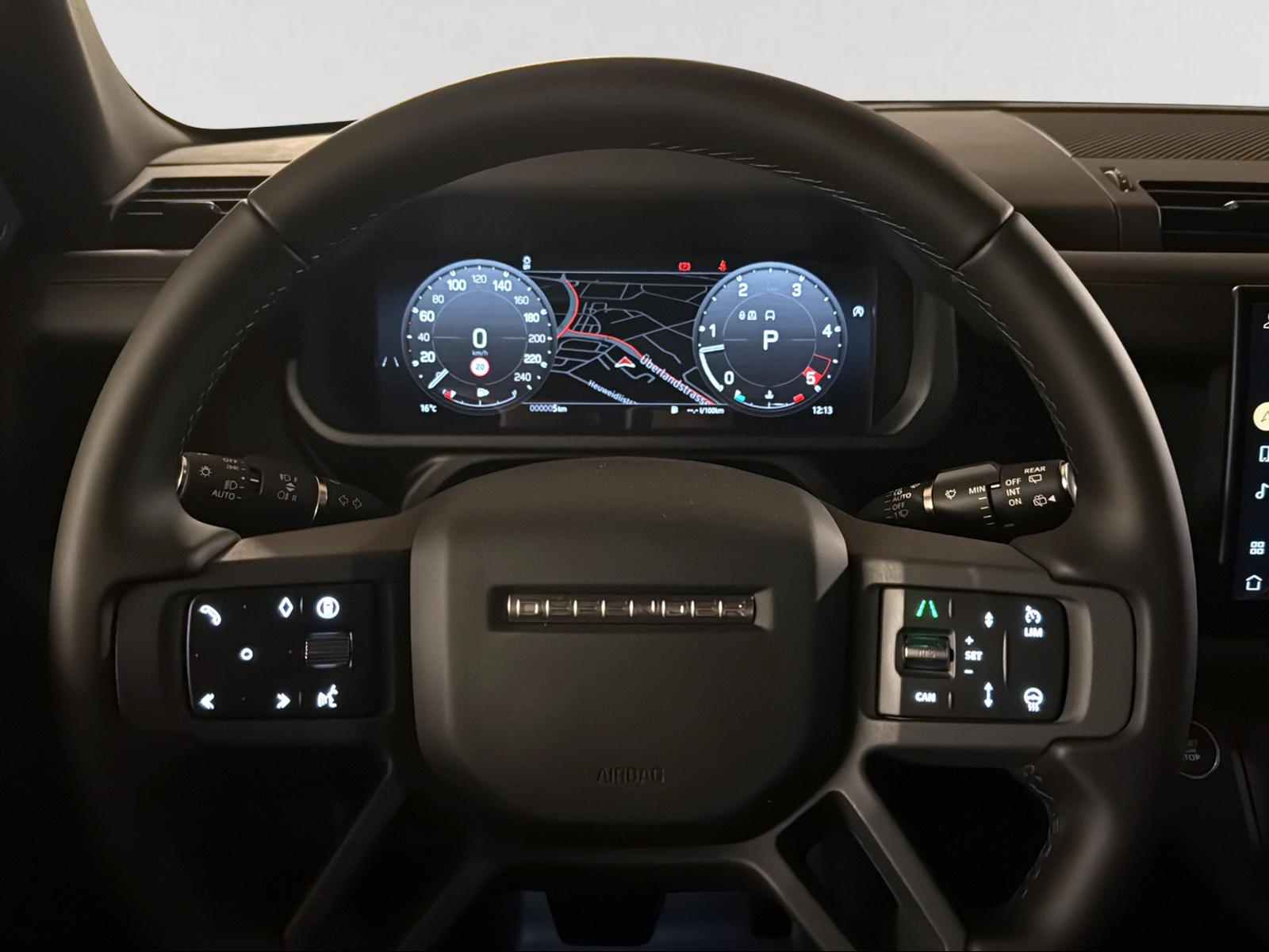 LAND ROVER Defender 110 3.0 D I6 300 X-Dynamic HSE AWD AT8-image-15