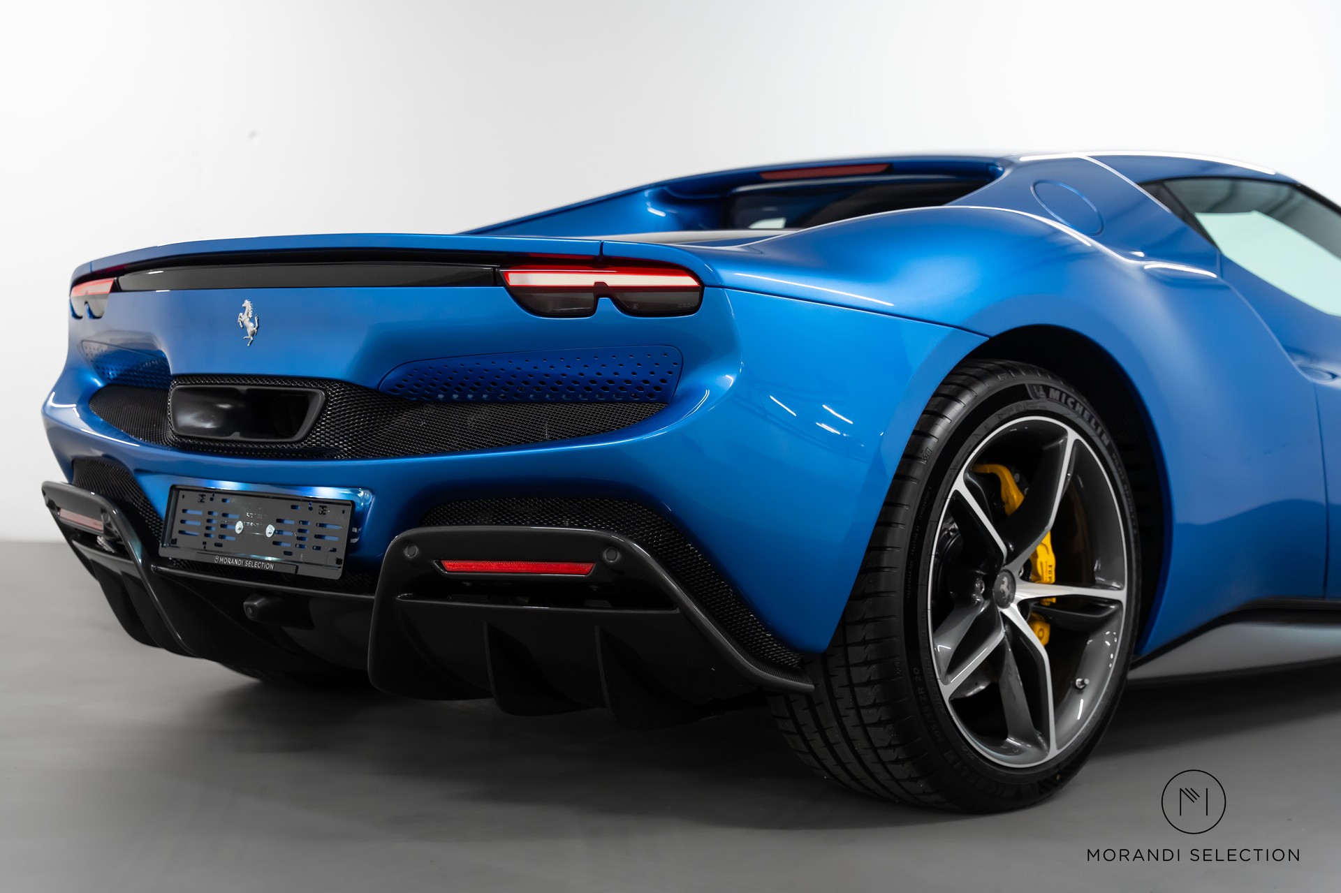 FERRARI 296 GTB 3.0 Turbo-image-4