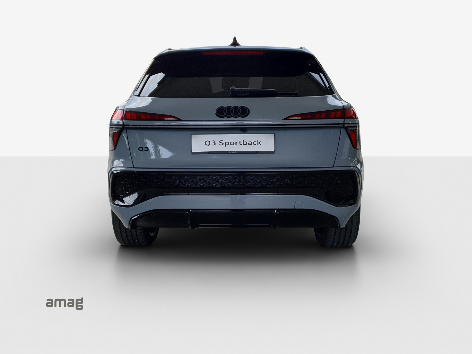 AUDI Q3 SUV 110 kW TFSI S tronic-image-3