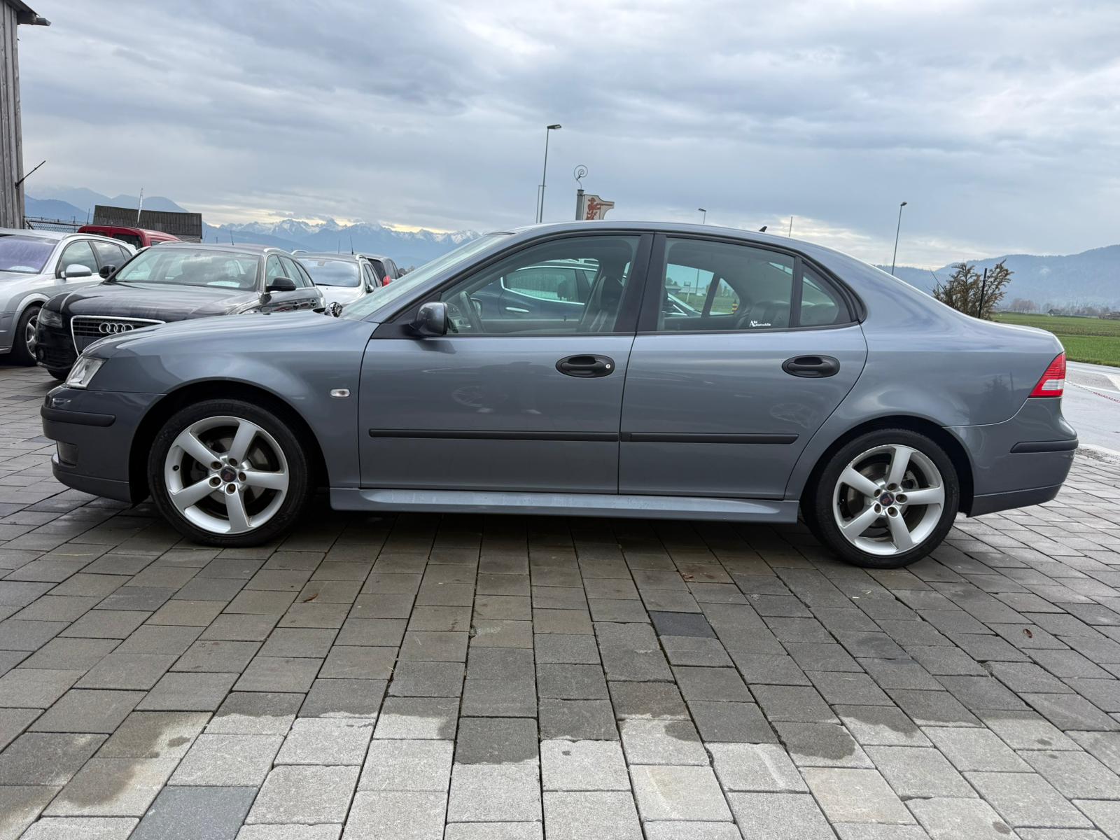 SAAB 9-3 1.9 TiD Vector Sport Automatic-image-3