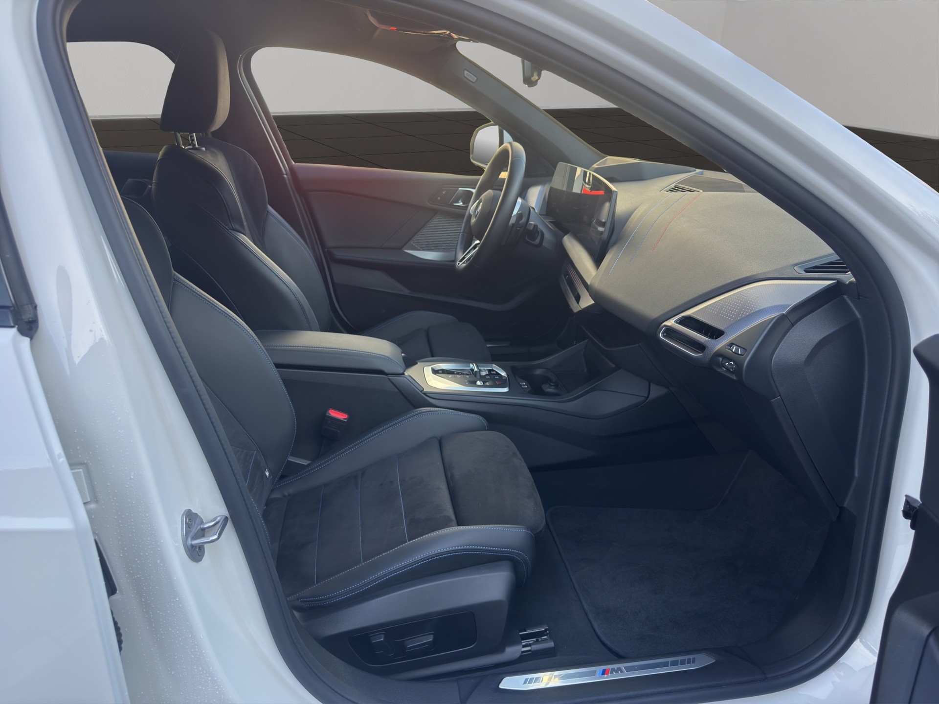 BMW 123 xDrive M Sport Steptronic-image-17