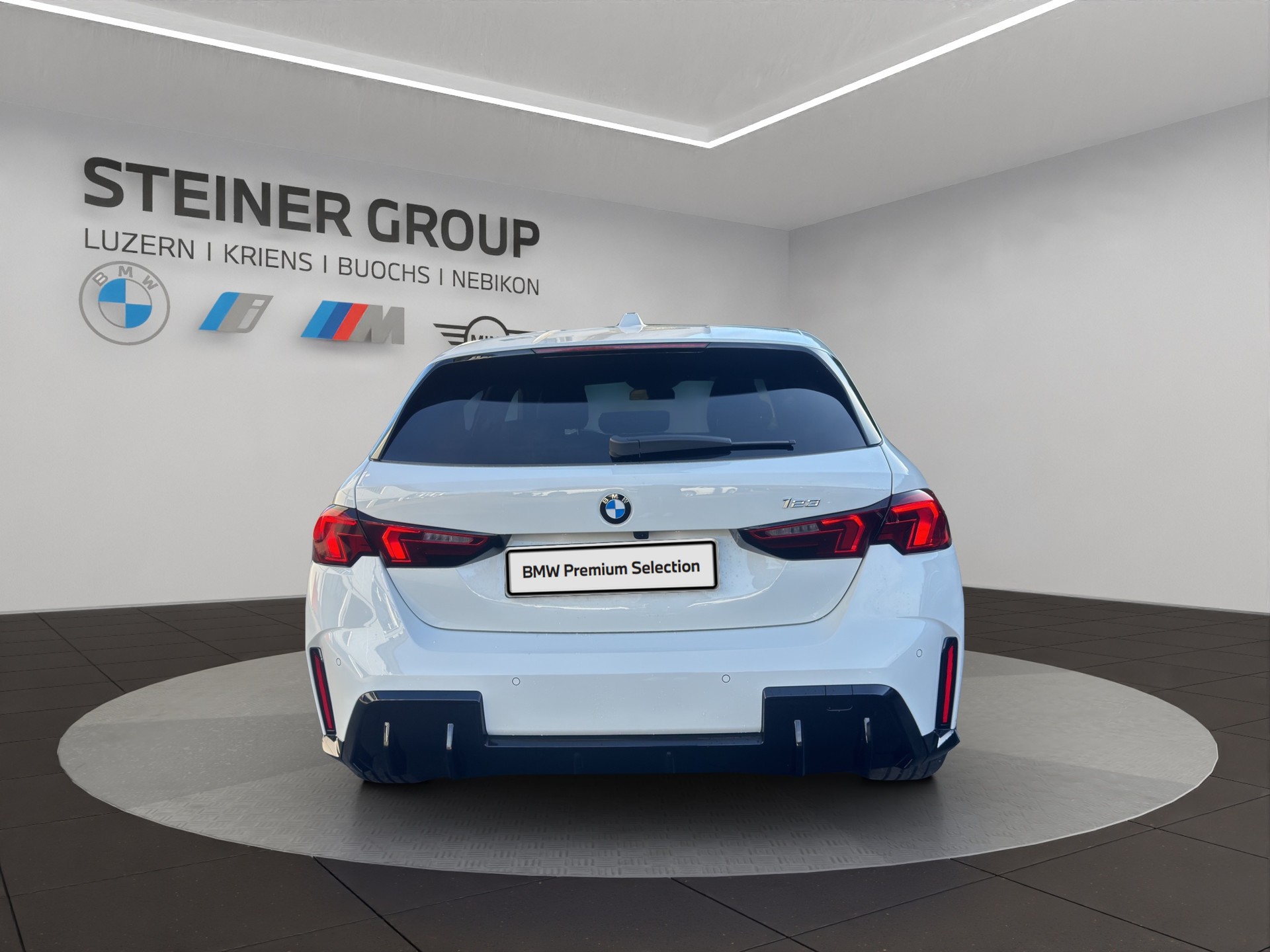 BMW 123 xDrive M Sport Steptronic-image-5