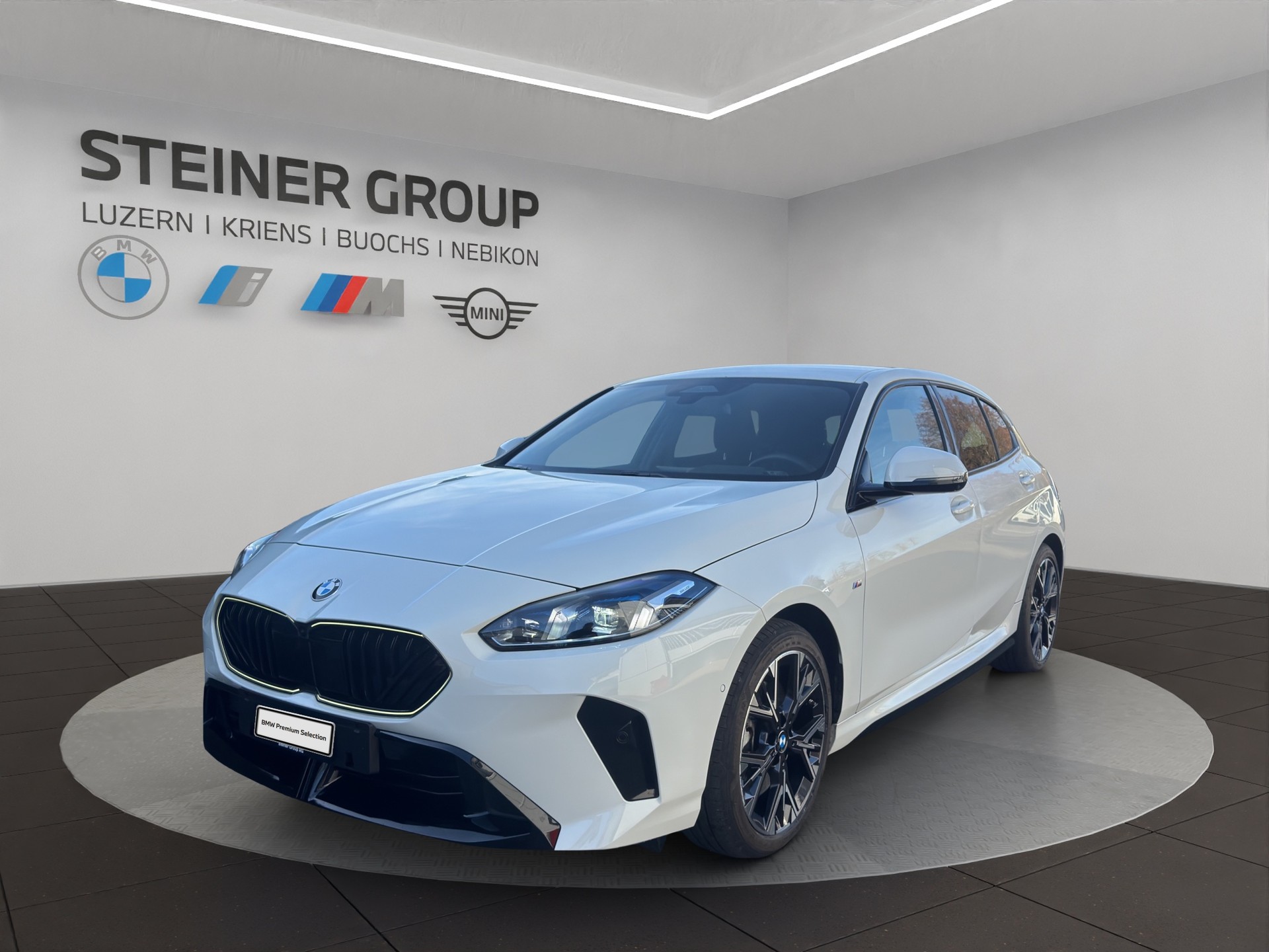 BMW 123 xDrive M Sport Steptronic-image-0