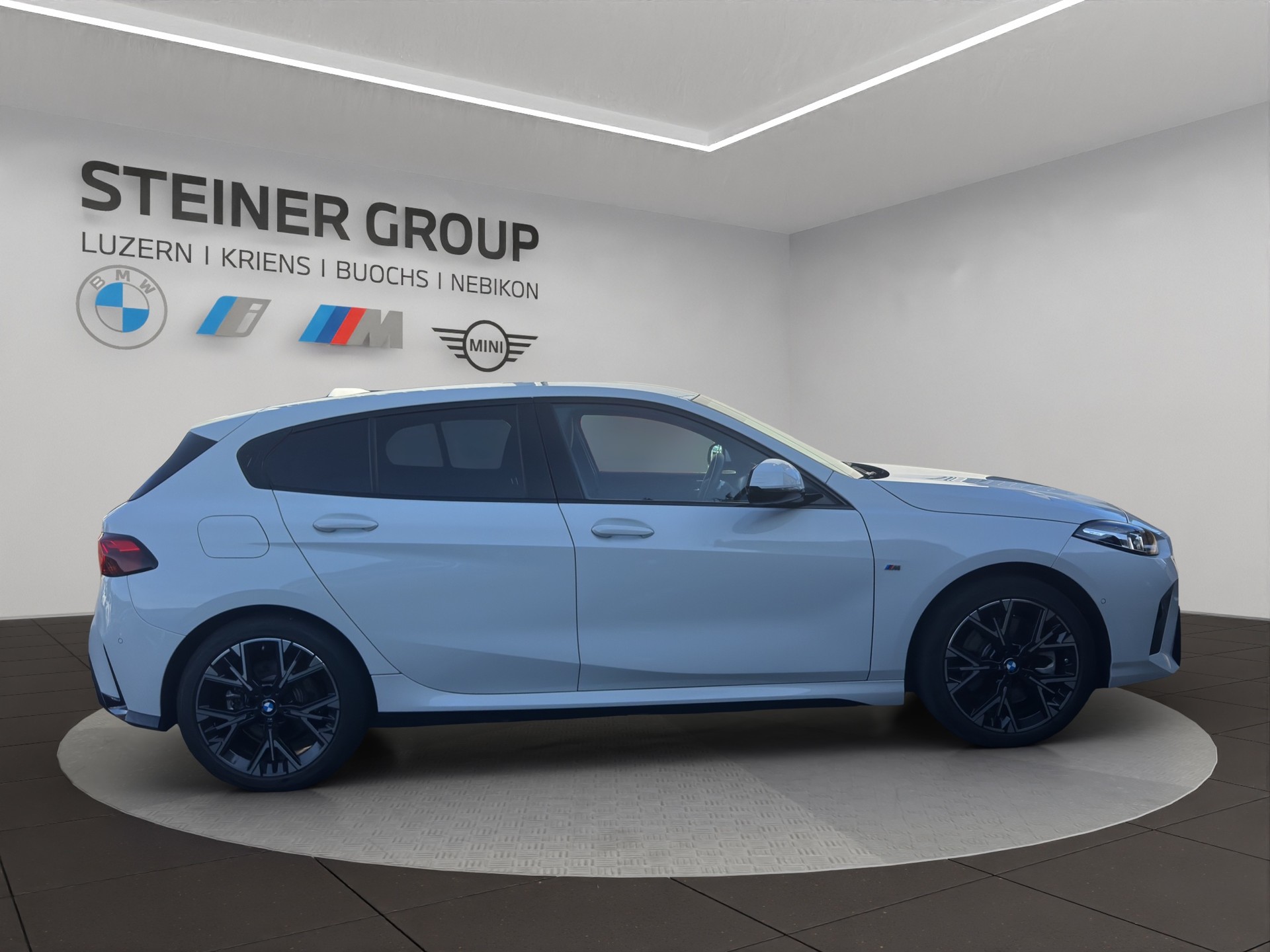 BMW 123 xDrive M Sport Steptronic-image-3