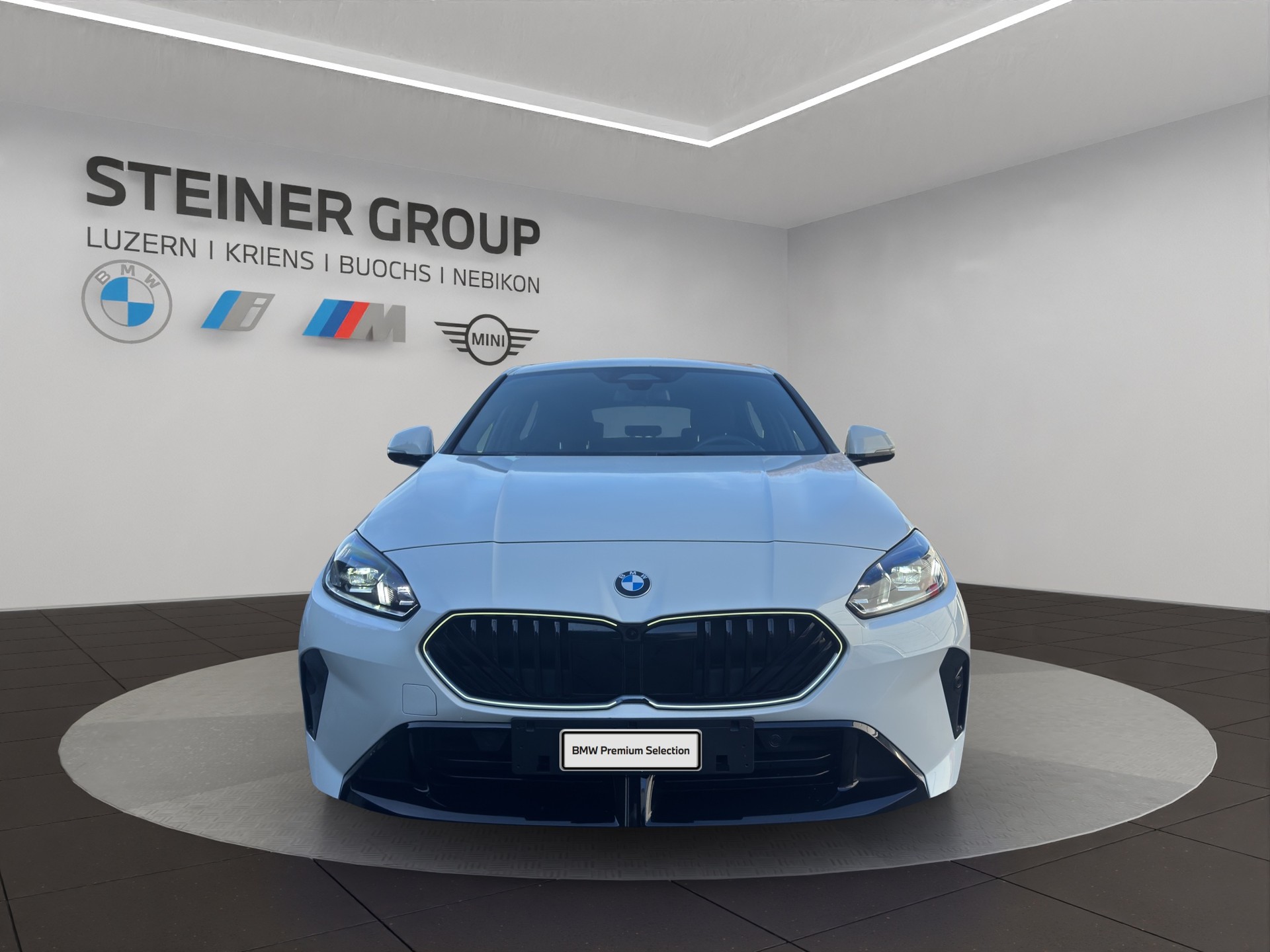 BMW 123 xDrive M Sport Steptronic-image-1