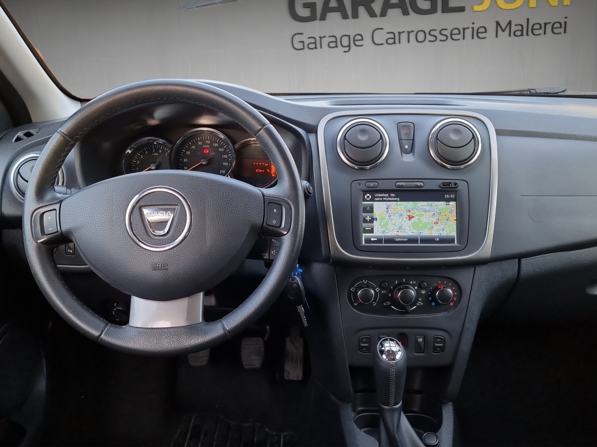 DACIA Sandero 0.9 TCe Stepway Lauréate-image-8