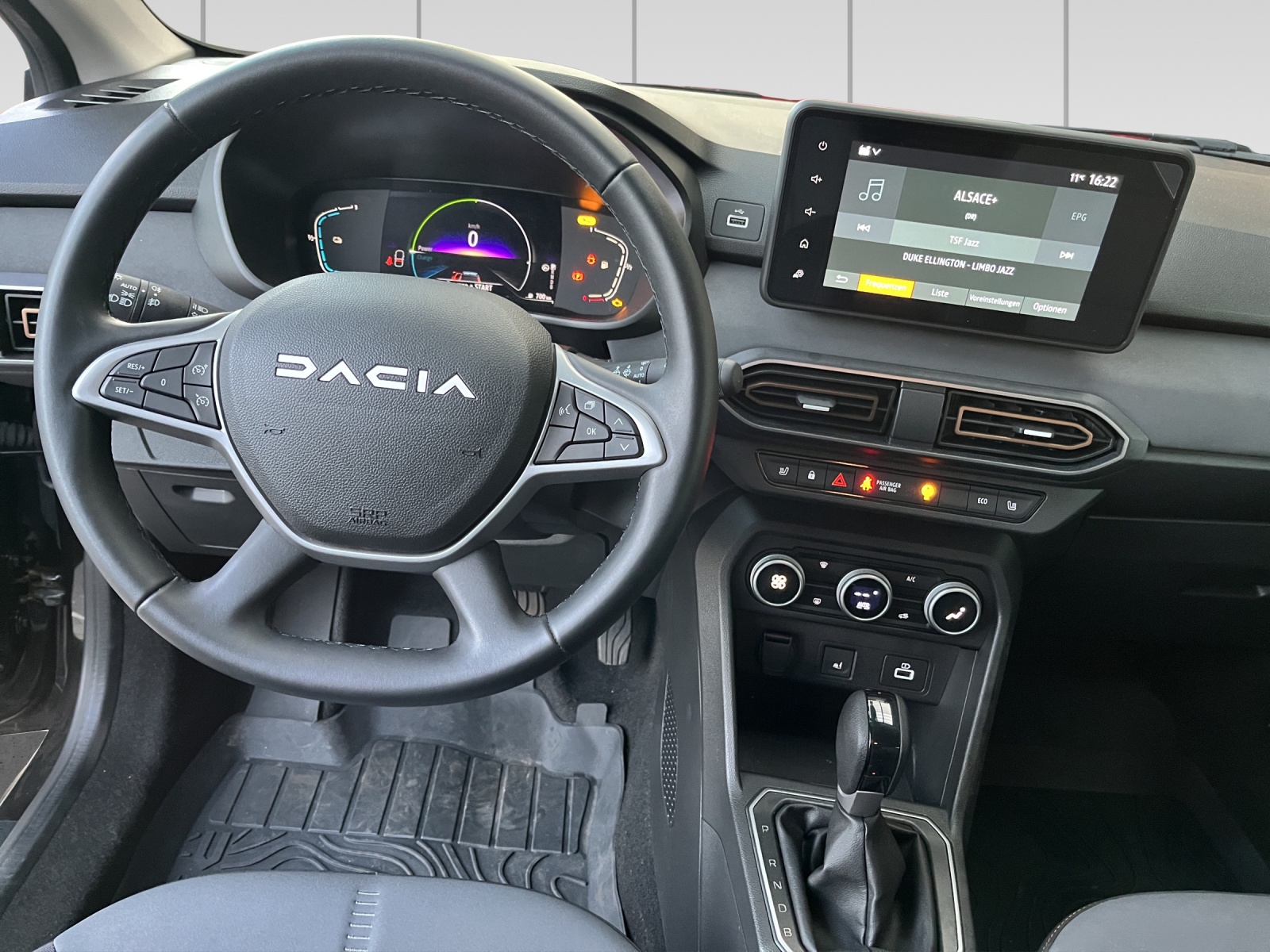 DACIA Jogger HEV 140 Extreme-image-9