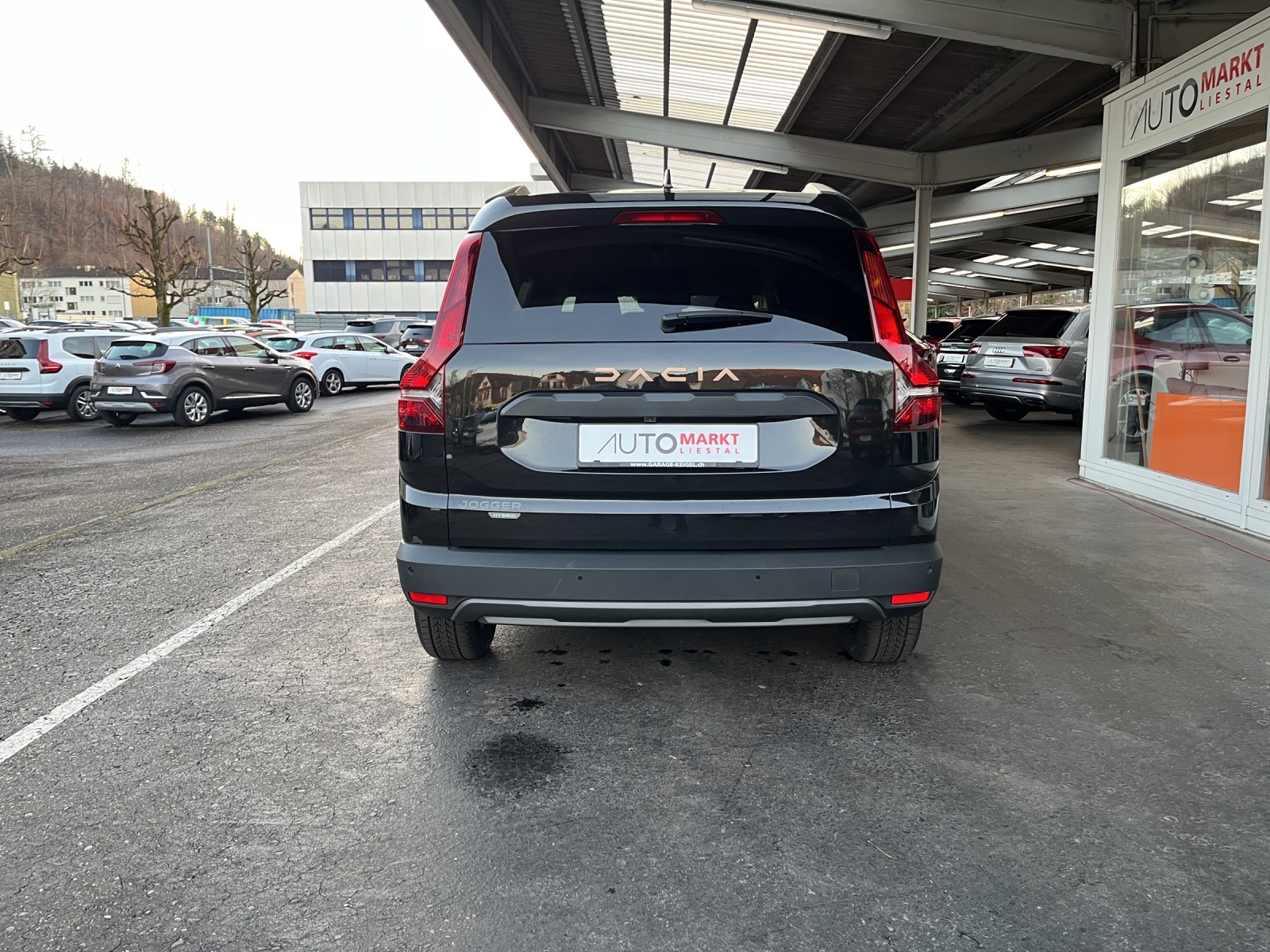 DACIA Jogger HEV 140 Extreme-image-11