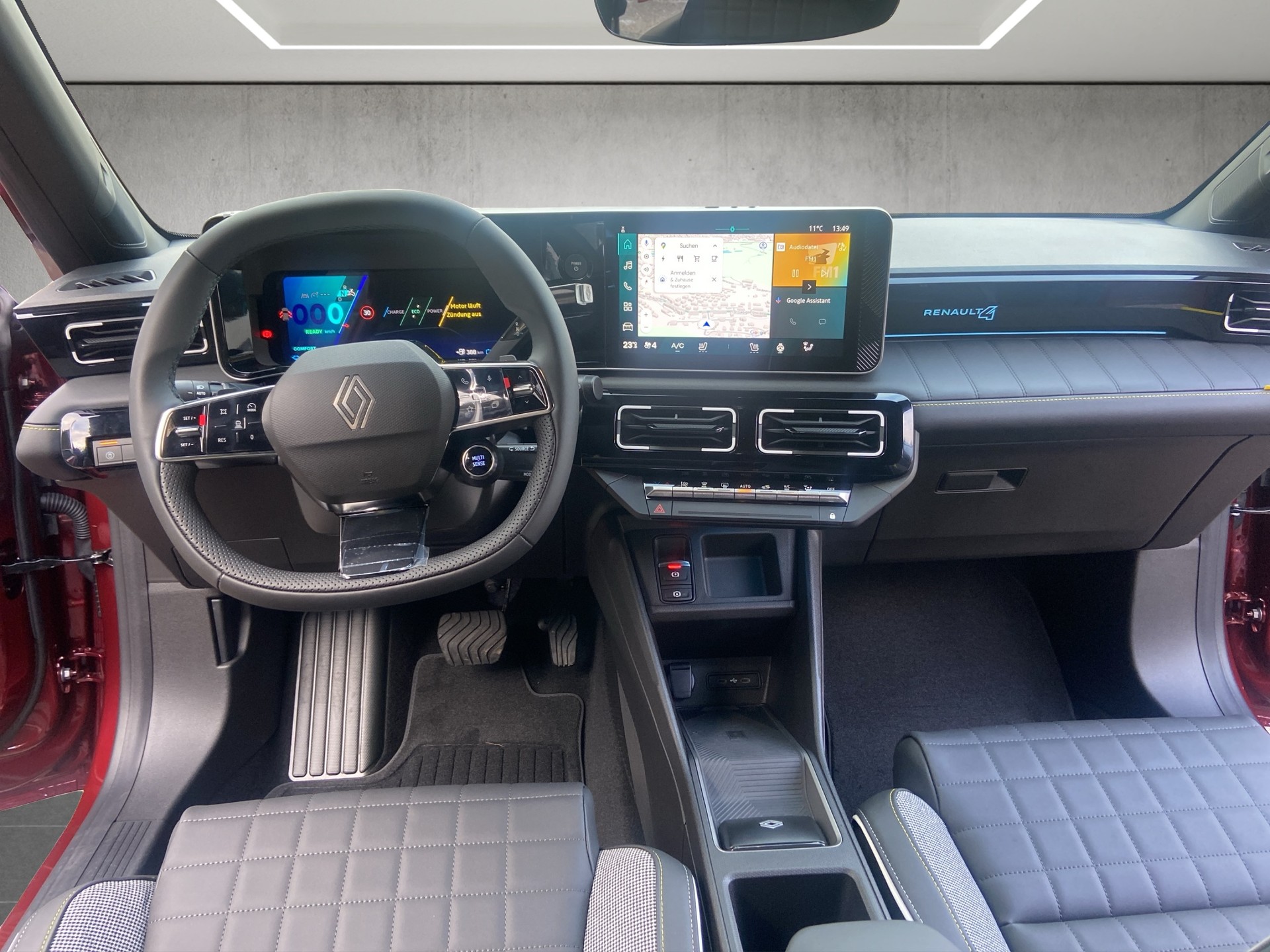 RENAULT R4 E-Tech Comfort Range 52 kWh Iconic-image-9