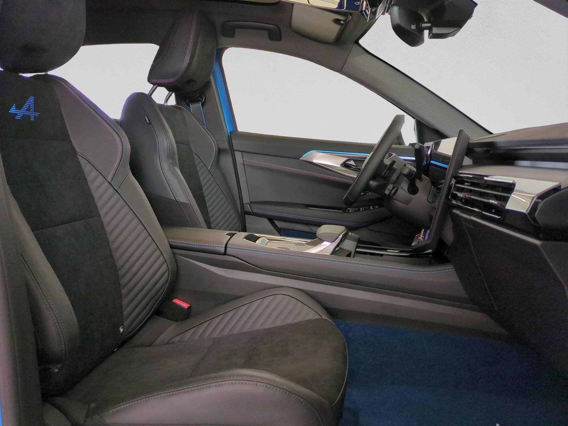 RENAULT Rafale 1.2 E-Tech Plug-in Hybrid 300 4x4 Atelier Alpine-image-15