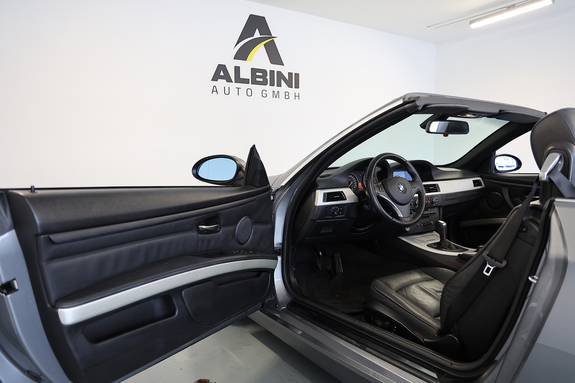 BMW 325i Cabriolet Steptronic-image-5