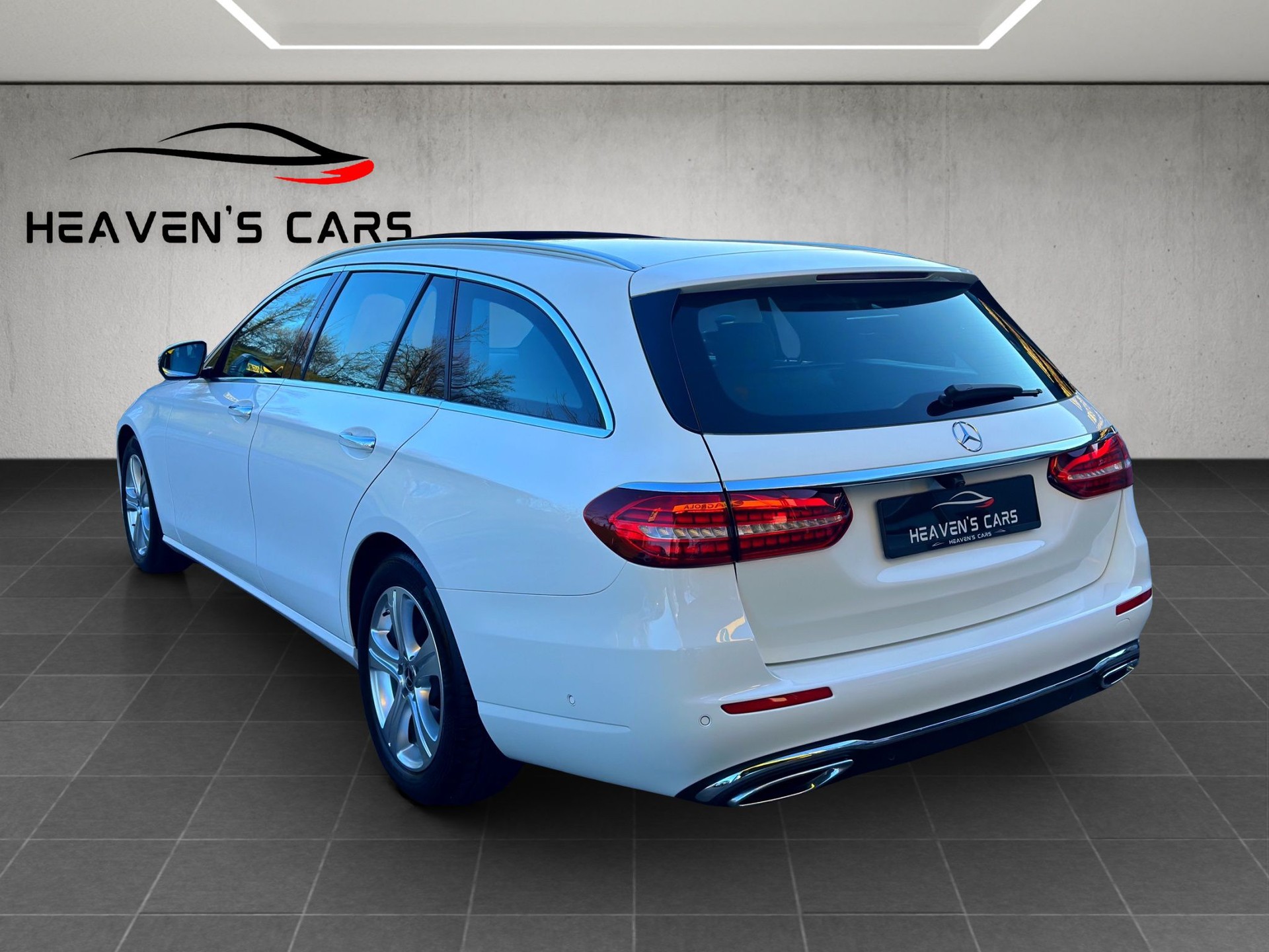 MERCEDES-BENZ E 220 d T 4Matic Avantgarde 9G-Tronic-showroom-element-1