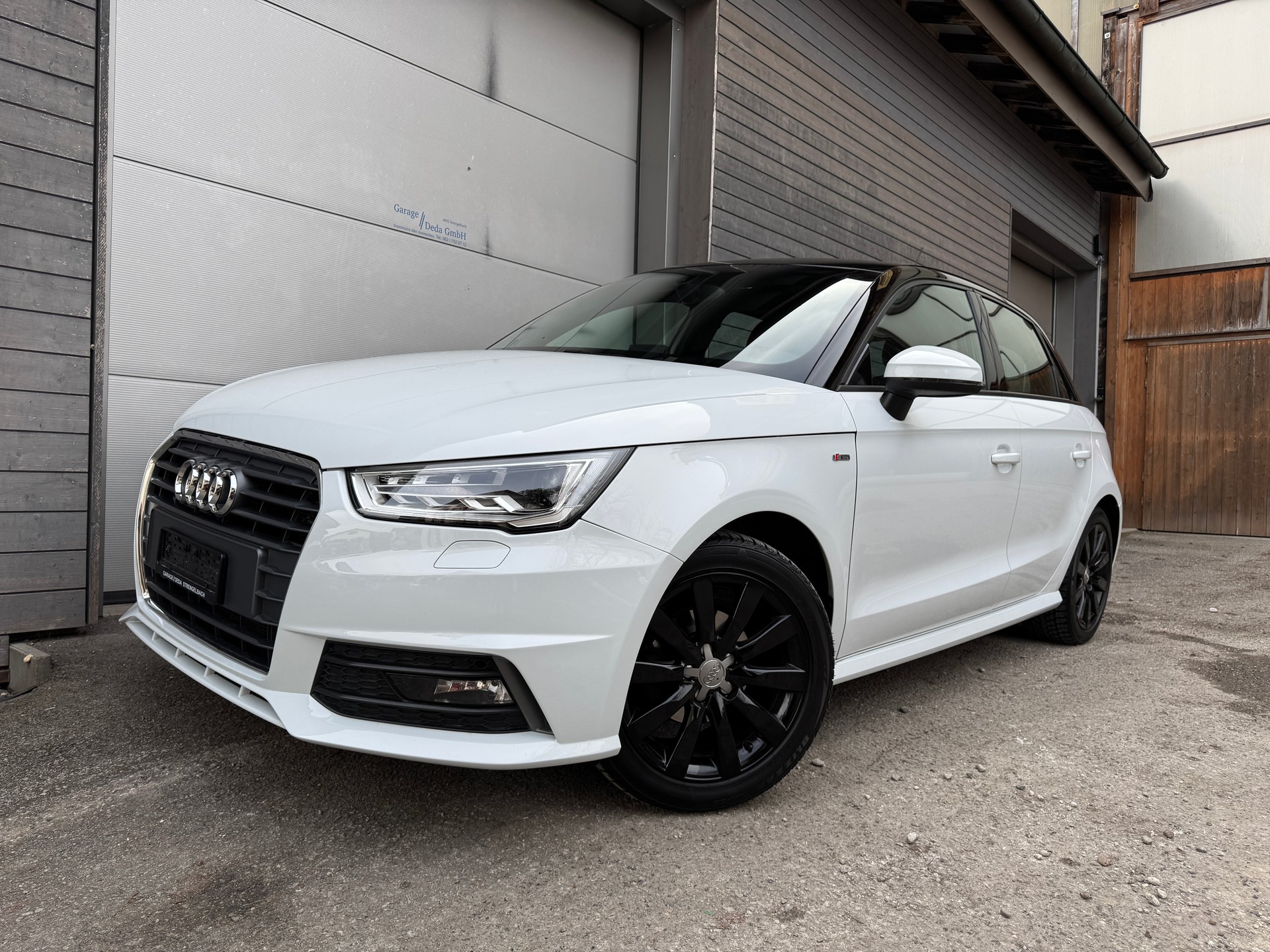 AUDI A1 Sportback 1.0 TFSI S-tronic-image-0