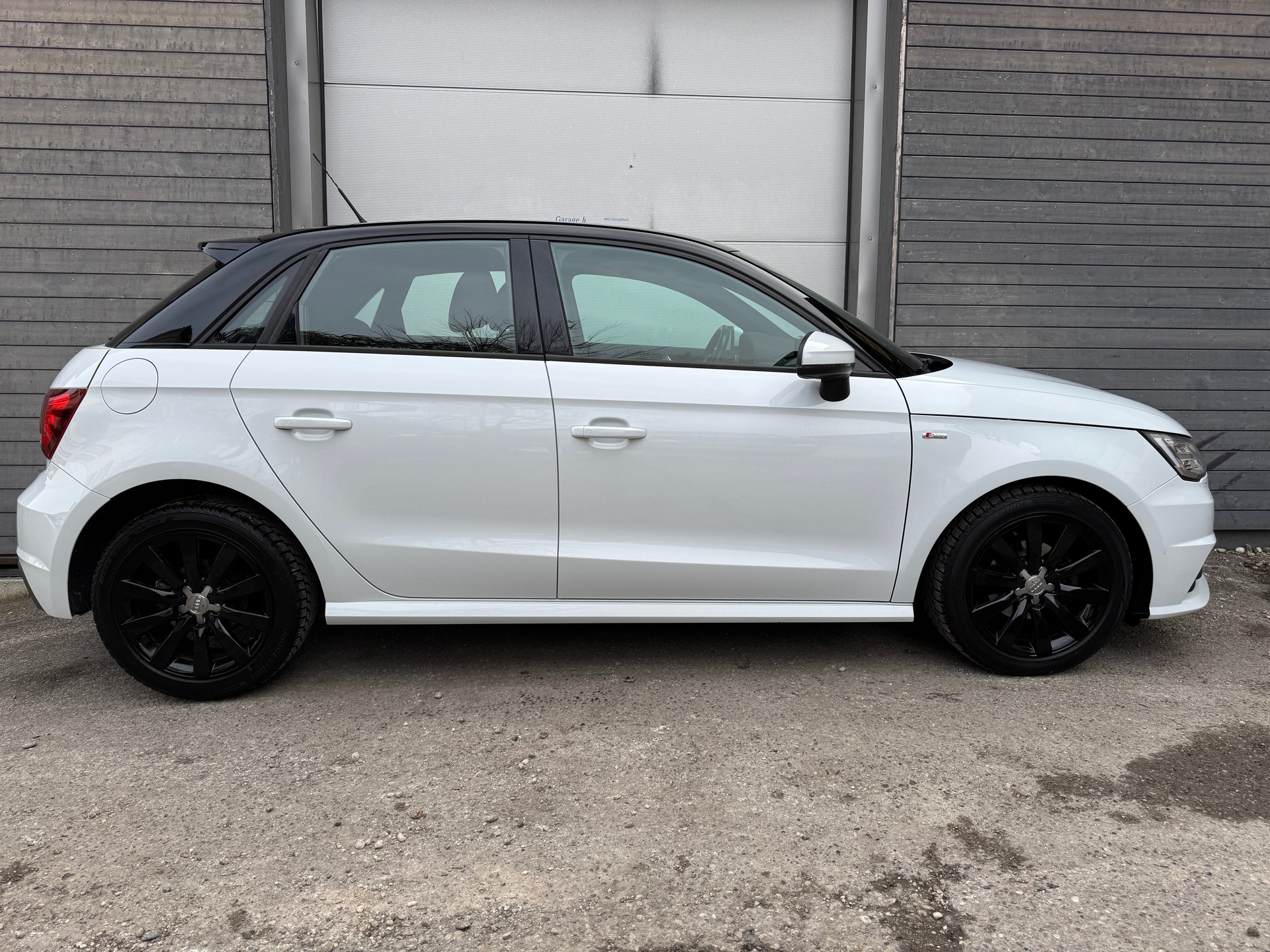 AUDI A1 Sportback 1.0 TFSI S-tronic-image-6