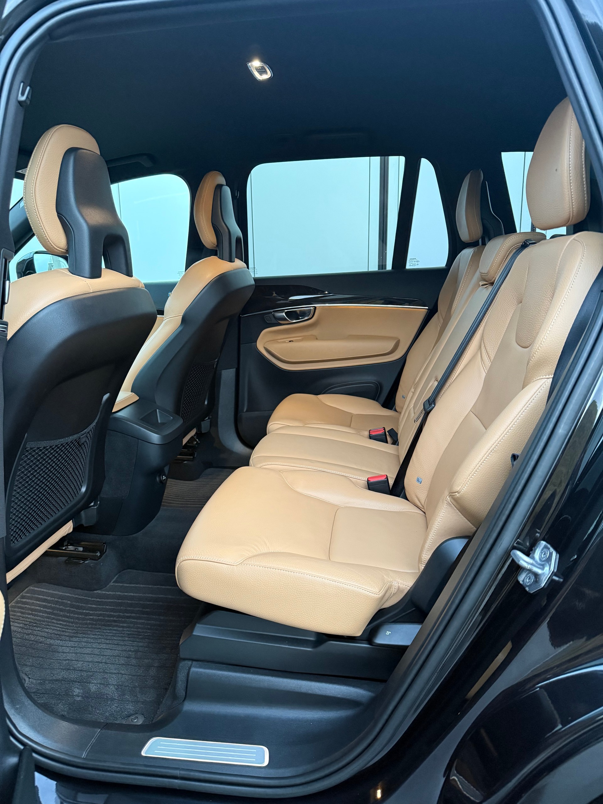 VOLVO XC90 D5 AWD Momentum Geartronic-image-15