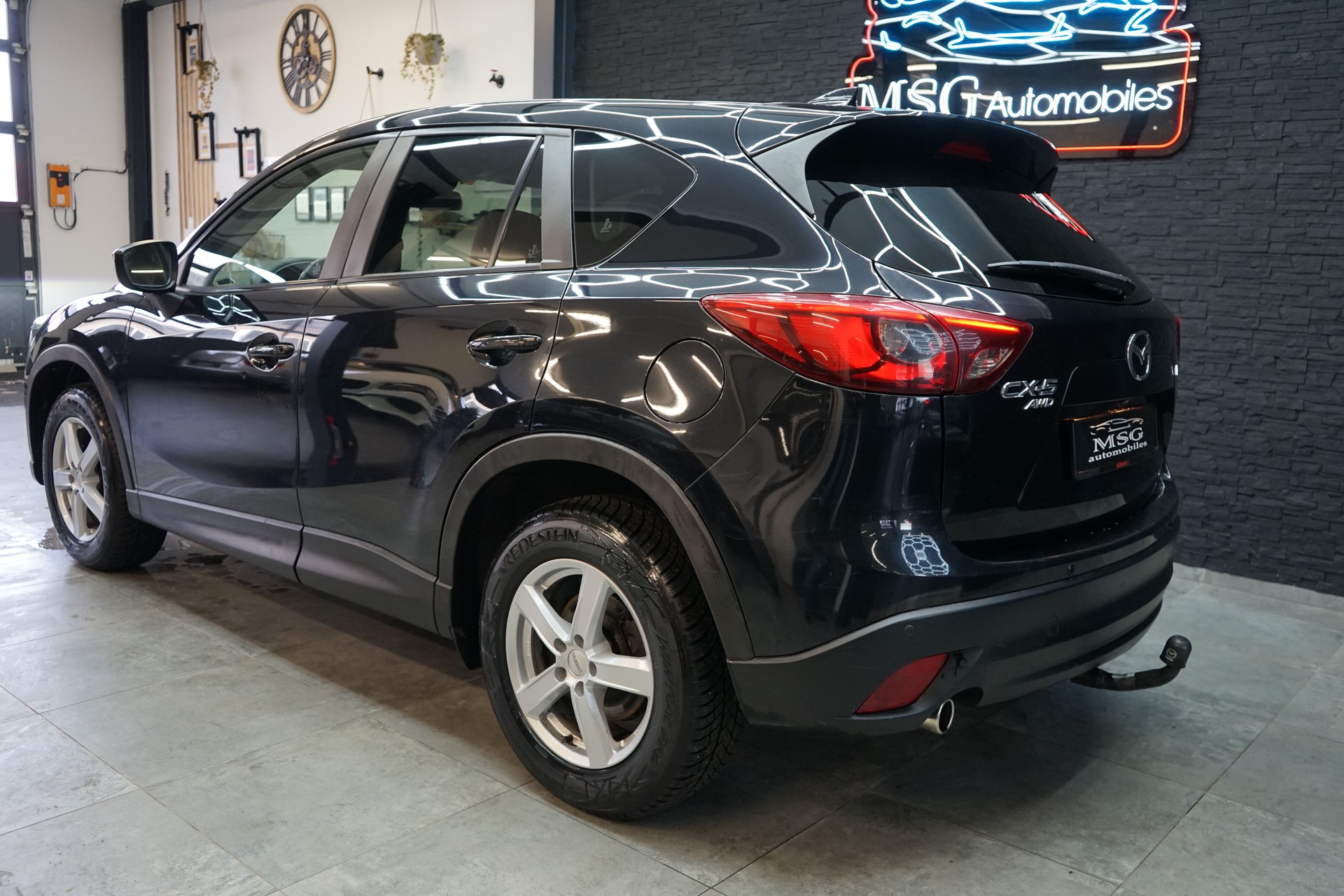 MAZDA CX-5 2.2 D HP Revolution AWD Automatic-image-2