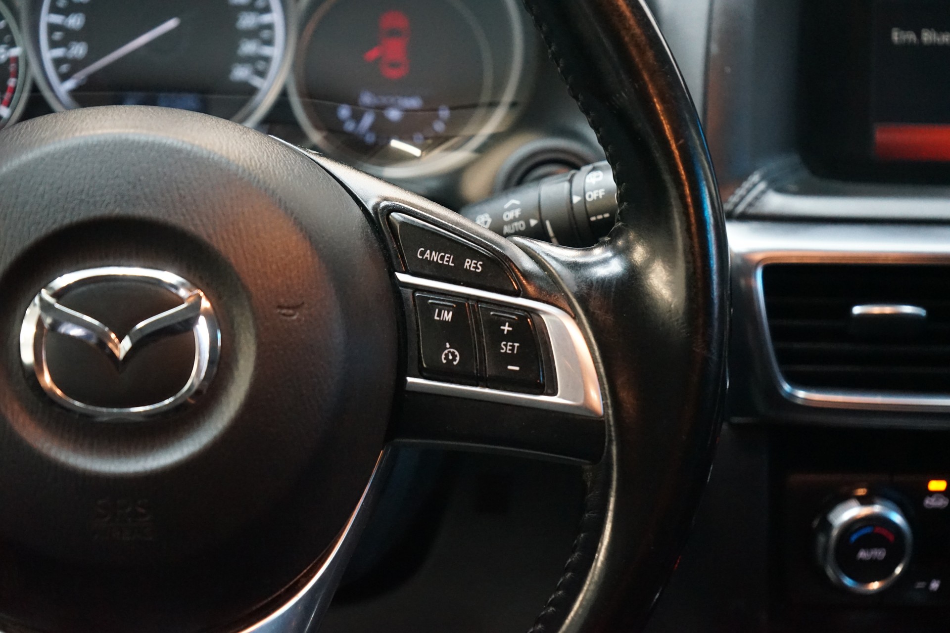 MAZDA CX-5 2.2 D HP Revolution AWD Automatic-image-13