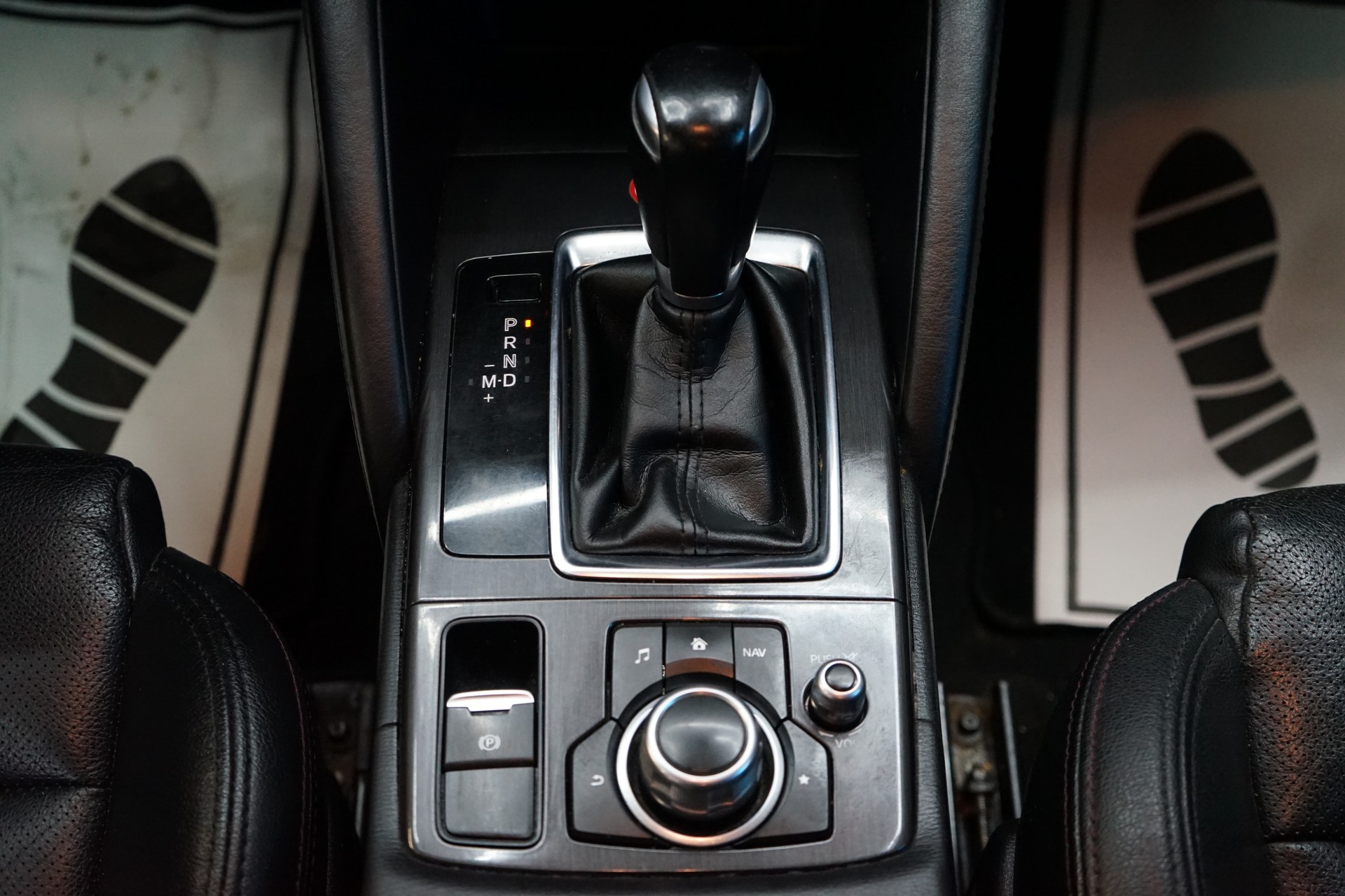 MAZDA CX-5 2.2 D HP Revolution AWD Automatic-image-14