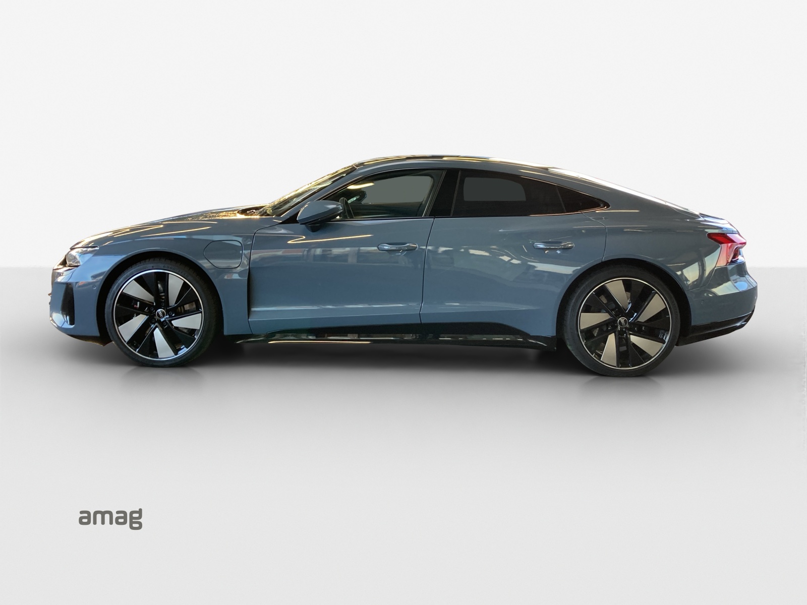 AUDI RS e-tron GT quattro-image-1