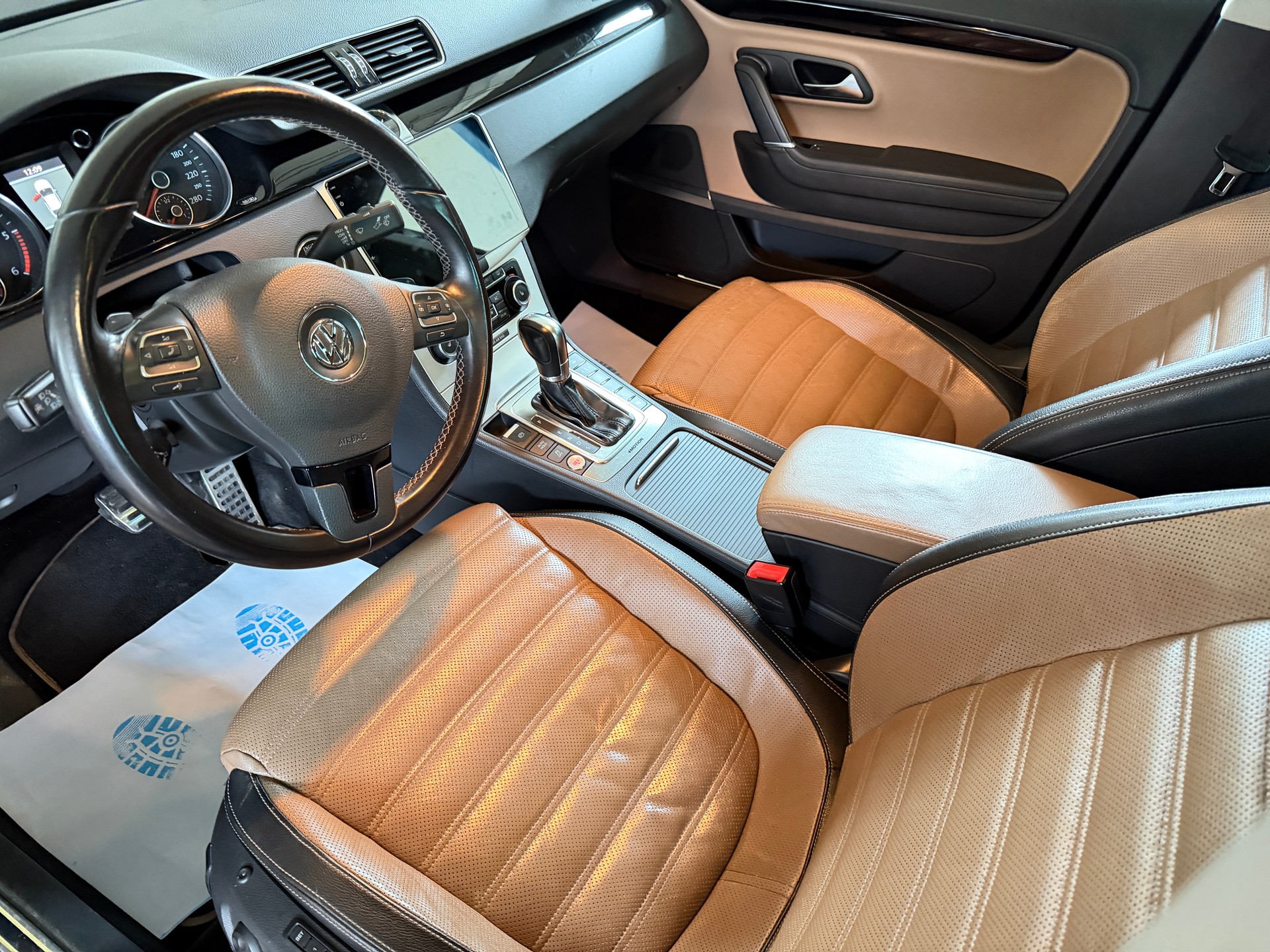 VW CC 2.0TDI 4M-image-4