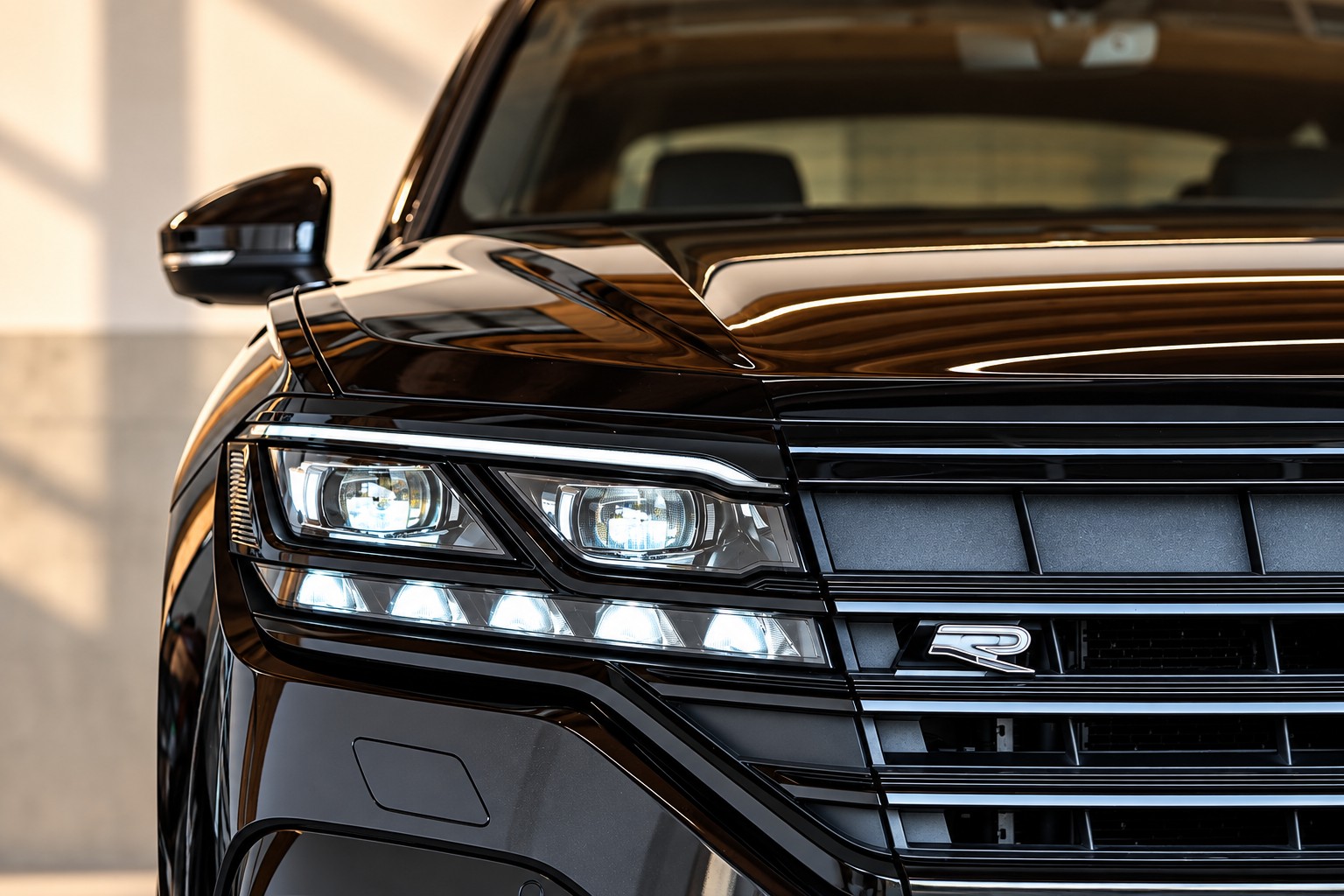 VW Touareg 3.0 TDI R Line Tiptronic-image-2